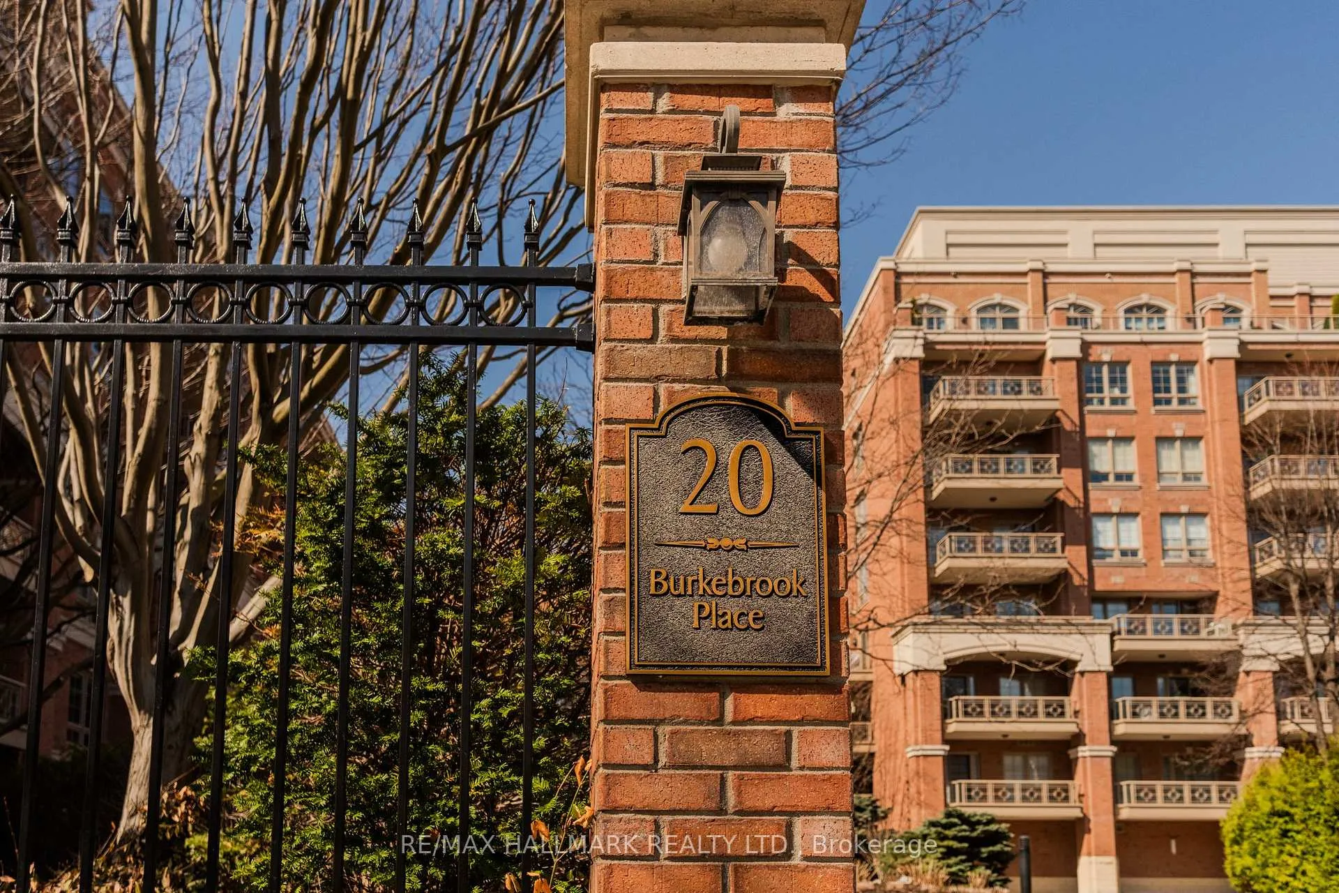 Photo 1 of Unit 407, 20 Burkebrook Place, North York, Bridle Path-Sunnybrook-York Mills — HOMEH