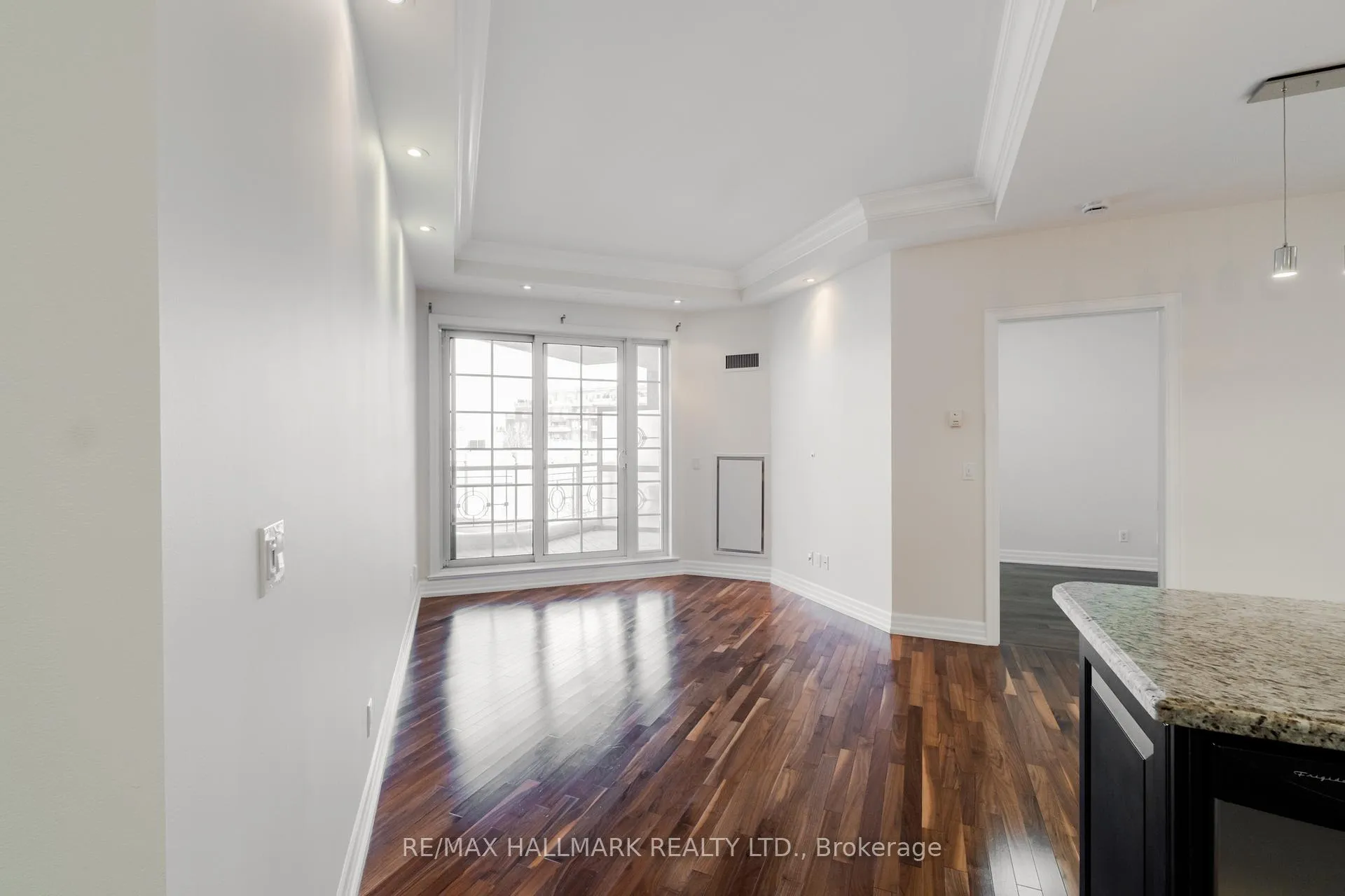 Photo 2 of Unit 407, 20 Burkebrook Place, North York, Bridle Path-Sunnybrook-York Mills — HOMEH
