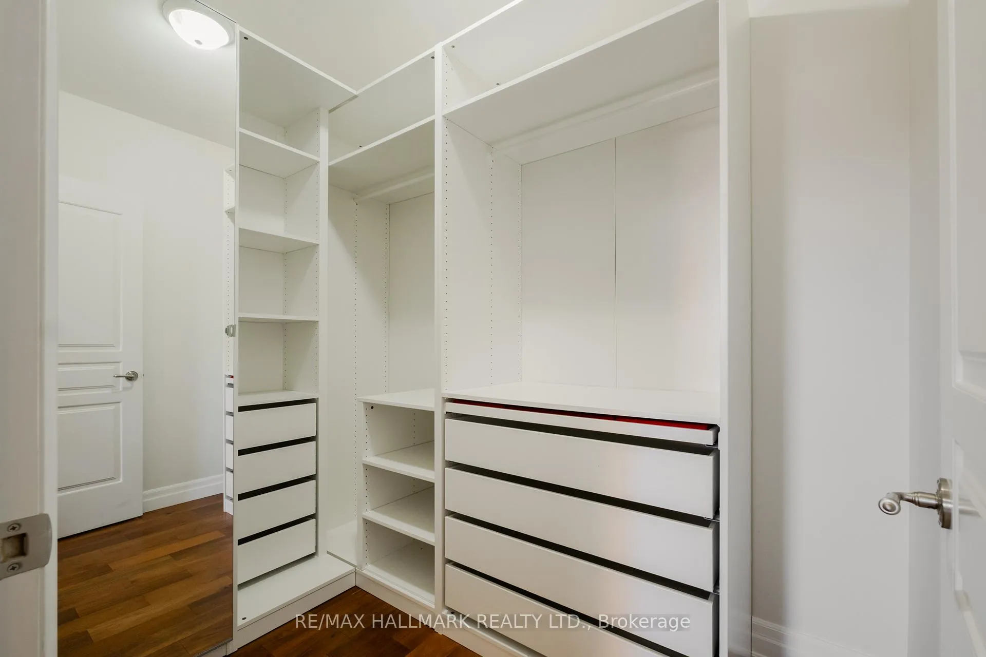 Photo 9 of Unit 407, 20 Burkebrook Place, North York, Bridle Path-Sunnybrook-York Mills — HOMEH