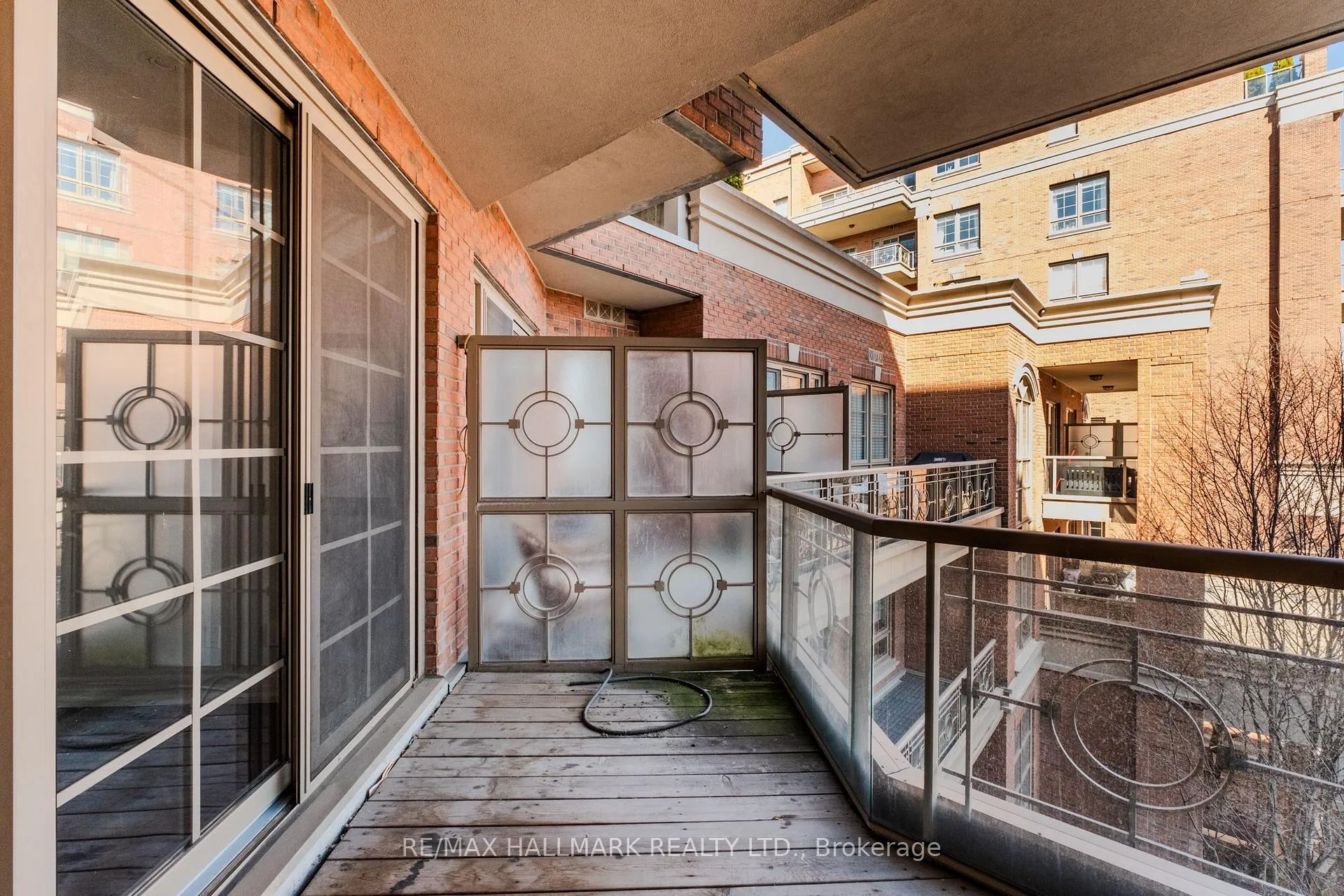 Photo 12 of Unit 407, 20 Burkebrook Place, North York, Bridle Path-Sunnybrook-York Mills — HOMEH