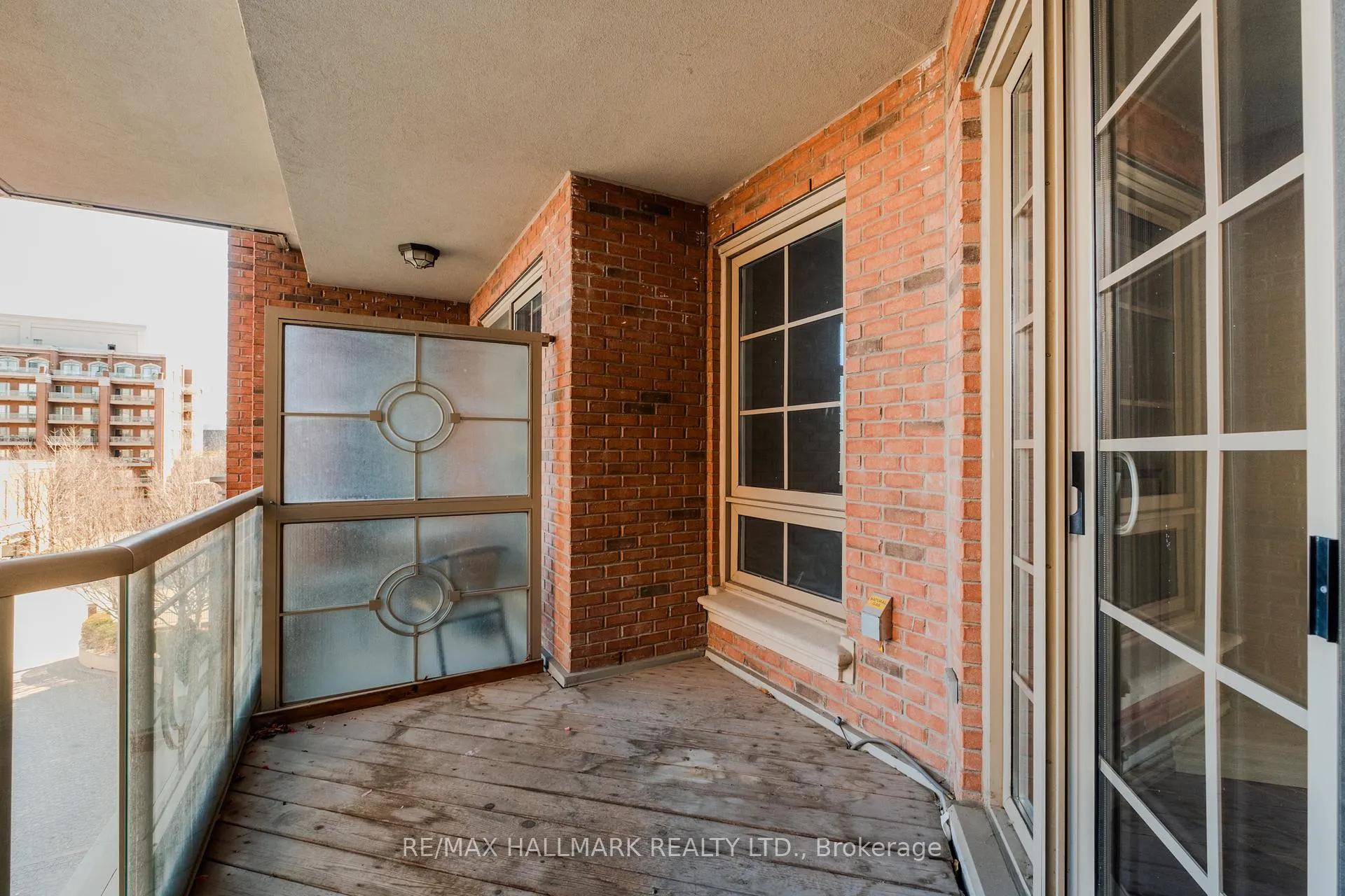 Photo 13 of Unit 407, 20 Burkebrook Place, North York, Bridle Path-Sunnybrook-York Mills — HOMEH