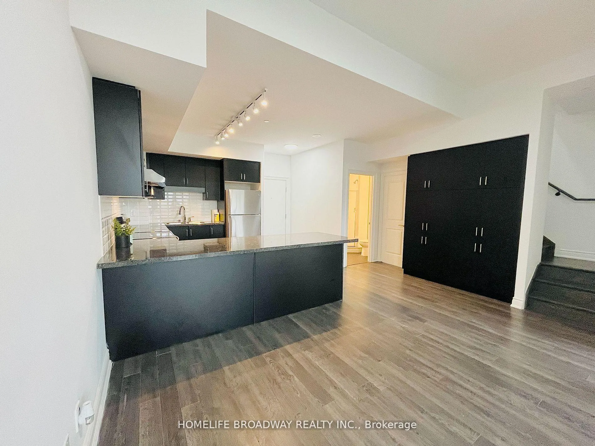 Photo 3 of Unit TH#109, 38 Cedarland Drive, Markham, Unionville — HOMEH