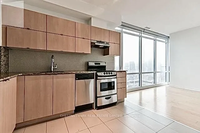 Photo 7 of Unit 2804, 170 Fort York Boulevard, Toronto, Waterfront Communities — HOMEH