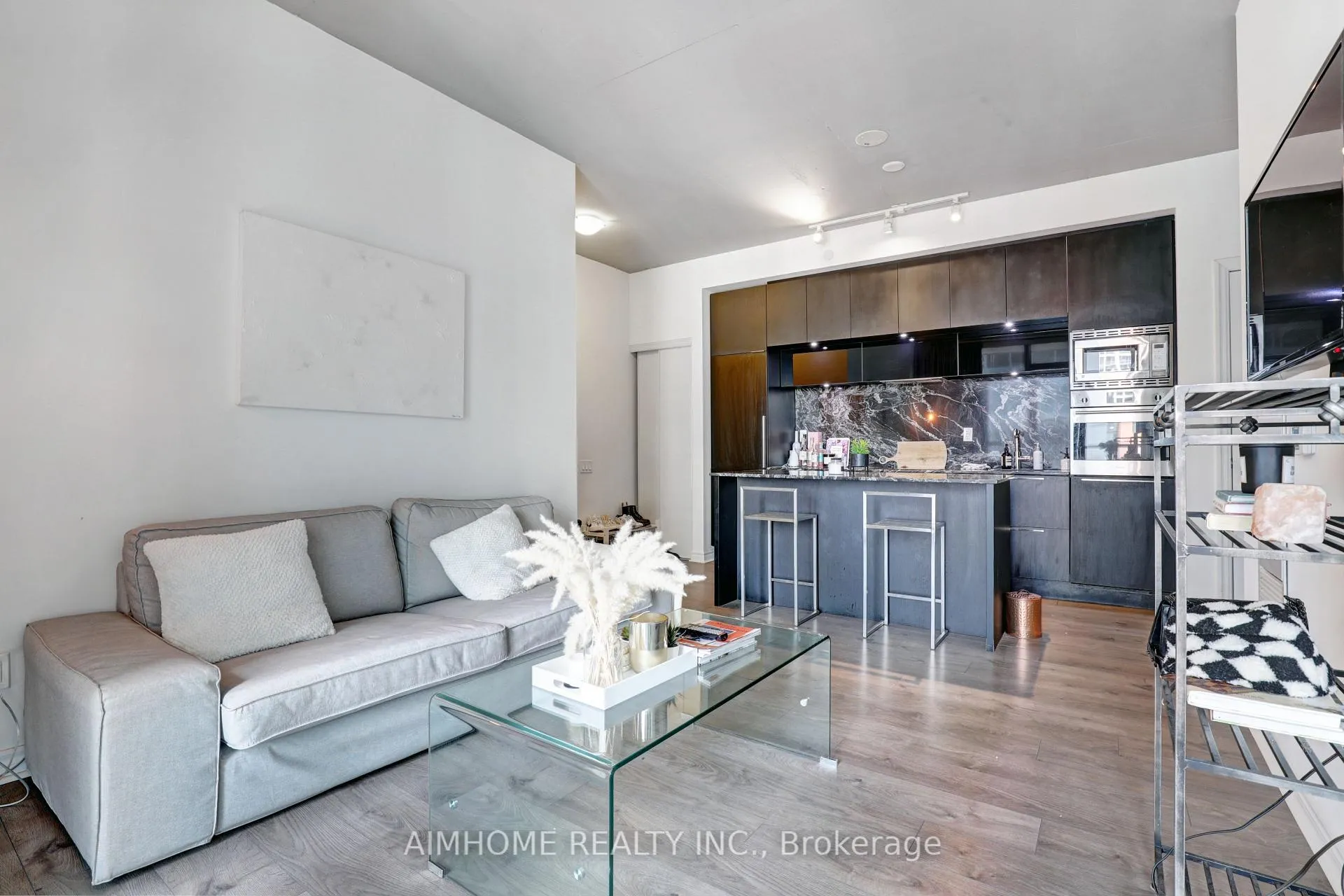 Photo 7 of Unit 1301, 88 Blue Jays Way, Toronto, Waterfront Communities — HOMEH