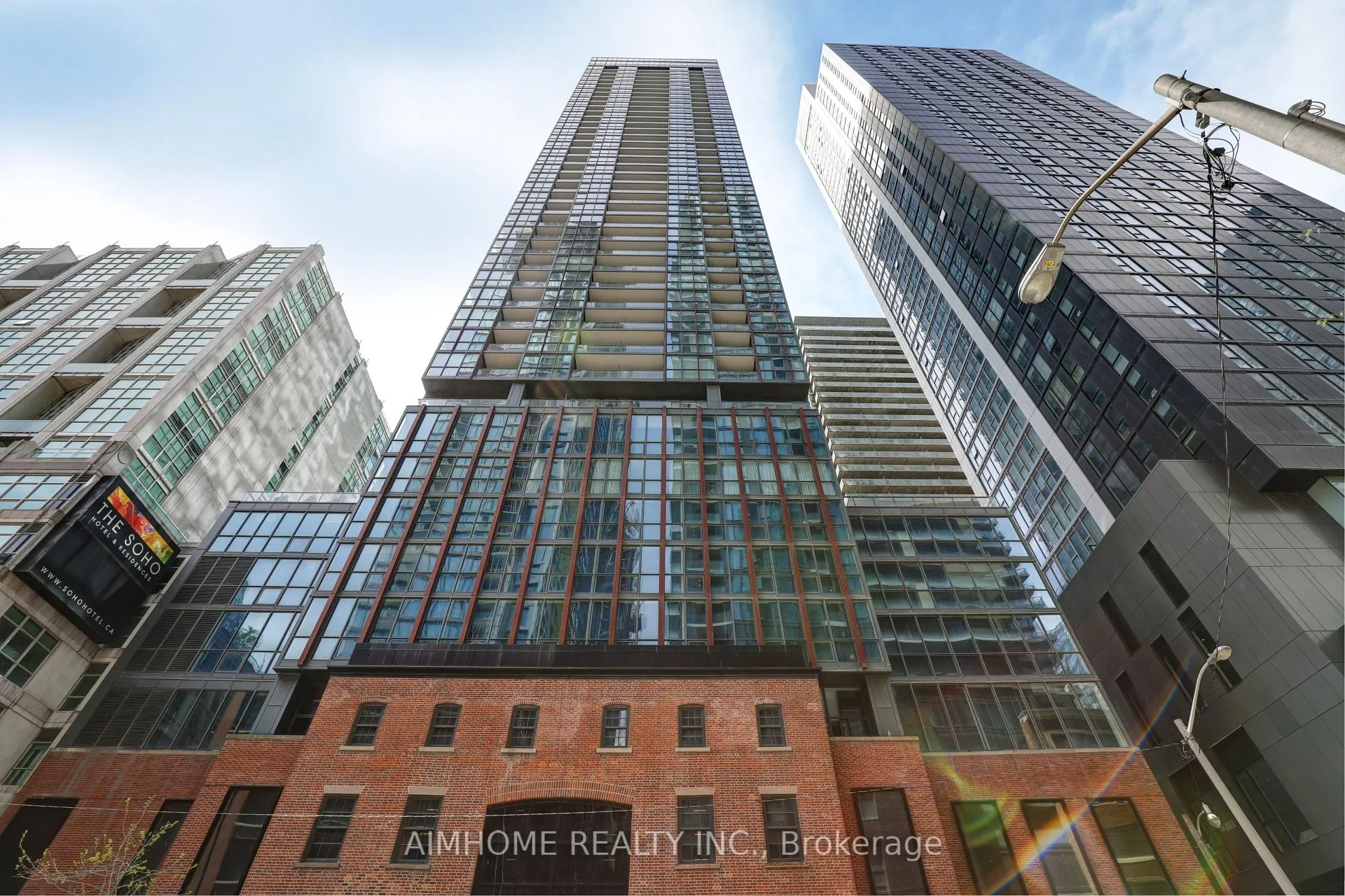 Photo 12 of Unit 1301, 88 Blue Jays Way, Toronto, Waterfront Communities — HOMEH