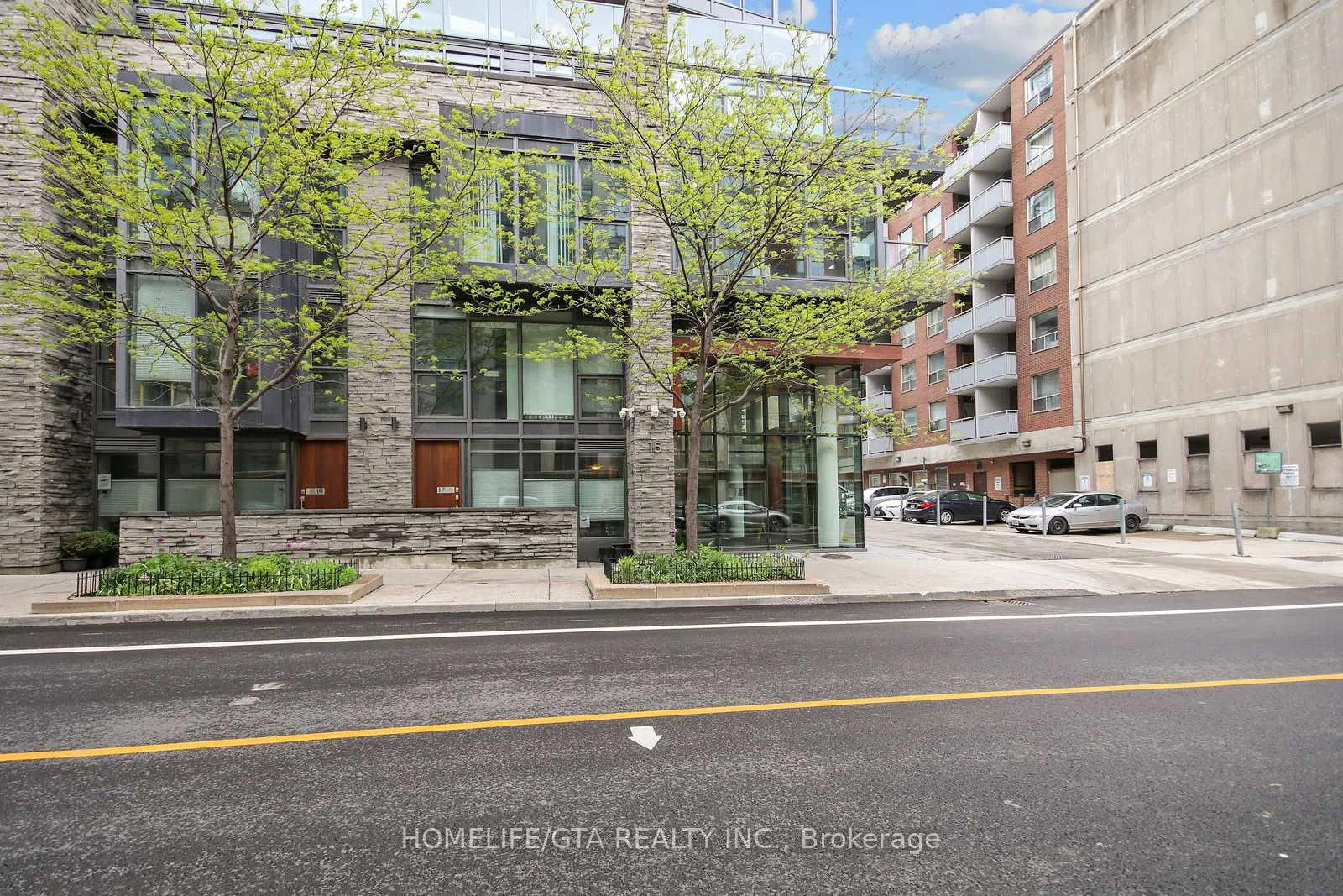 Photo 4 of Unit 709, 15 Beverley Street, Toronto, Kensington-Chinatown — HOMEH