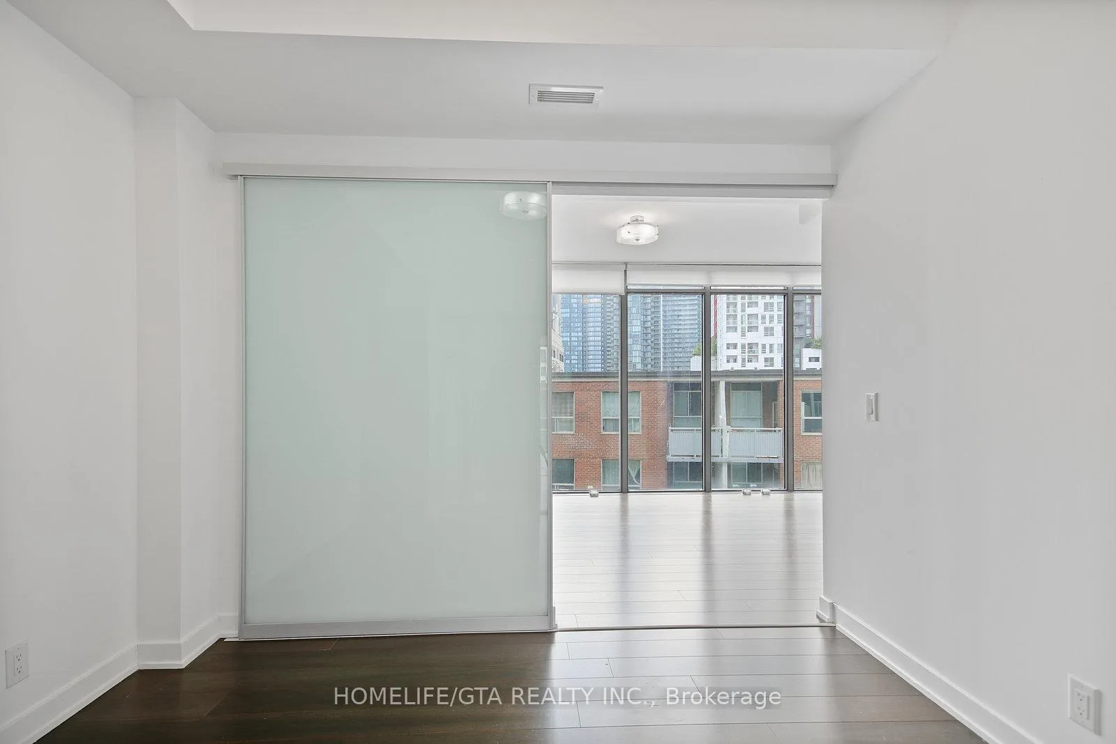Photo 18 of Unit 709, 15 Beverley Street, Toronto, Kensington-Chinatown — HOMEH