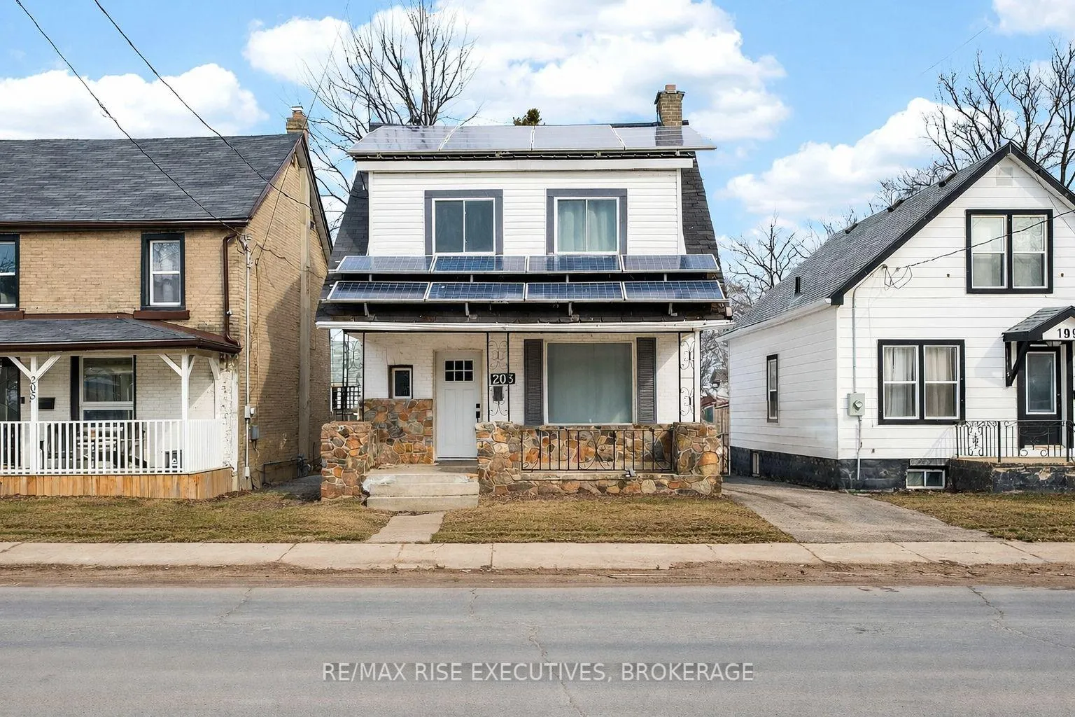 Front of 203 Concession Street