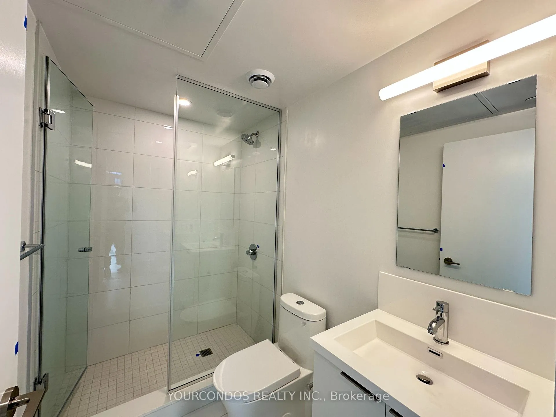 Photo 9 of Unit 2114, 230 Simcoe Street, Toronto, Kensington-Chinatown — HOMEH