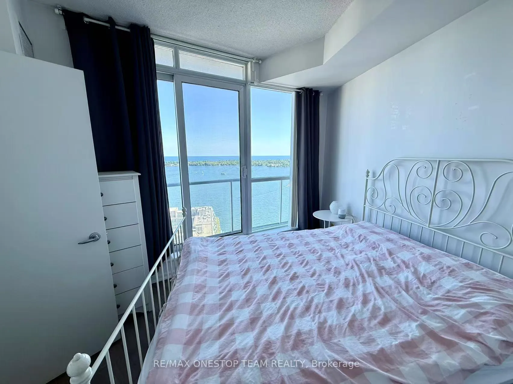 Photo 10 of Unit 3305, 208 Queens Quay W, Toronto, Waterfront Communities — HOMEH