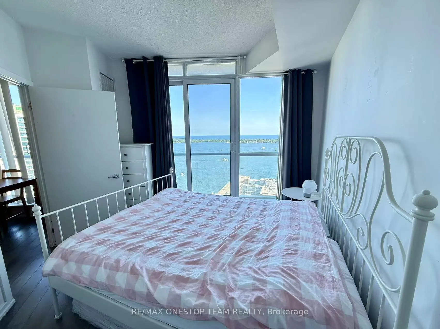 Photo 11 of Unit 3305, 208 Queens Quay W, Toronto, Waterfront Communities — HOMEH