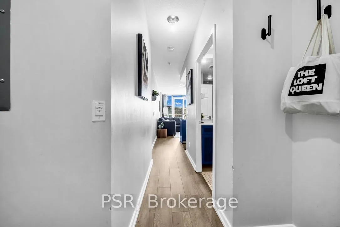 Photo 4 of Unit 1206, 218 Queens Quay W, Toronto, Waterfront Communities — HOMEH