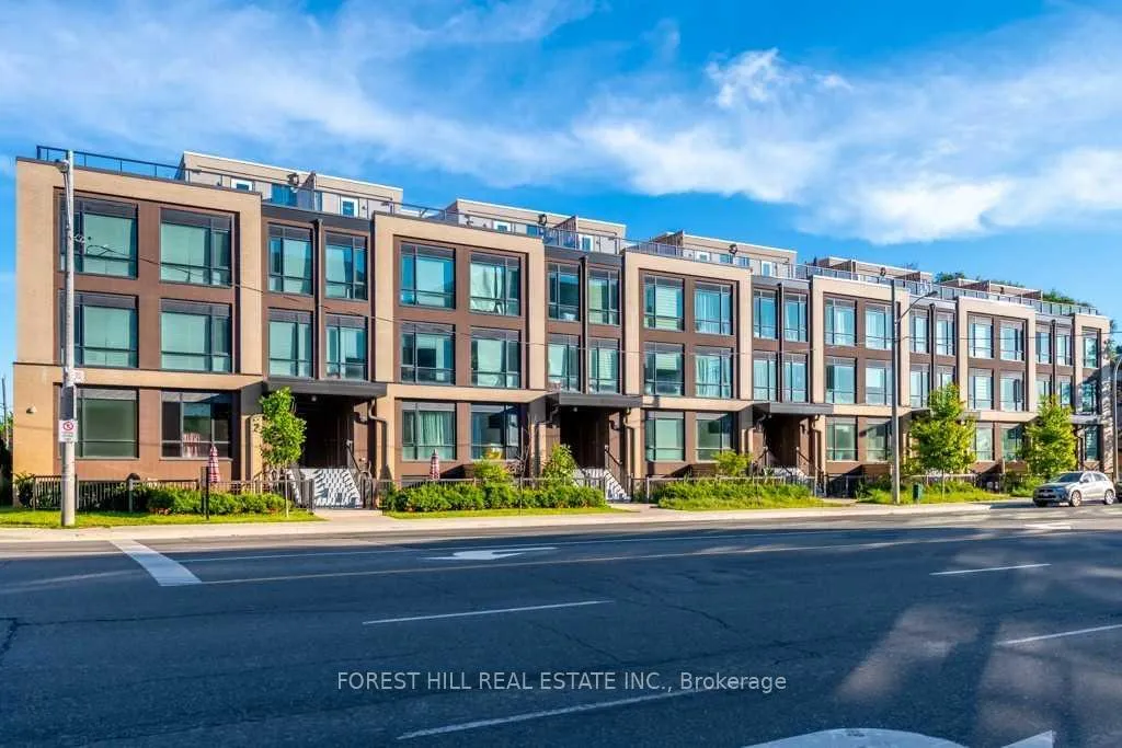 Front of Unit 108, 639 Lawrence Avenue W