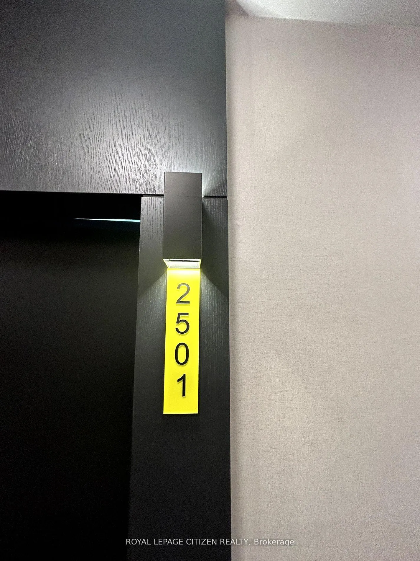 Photo 8 of Unit 2501, 158 Front St Street E, Toronto, Moss Park — HOMEH
