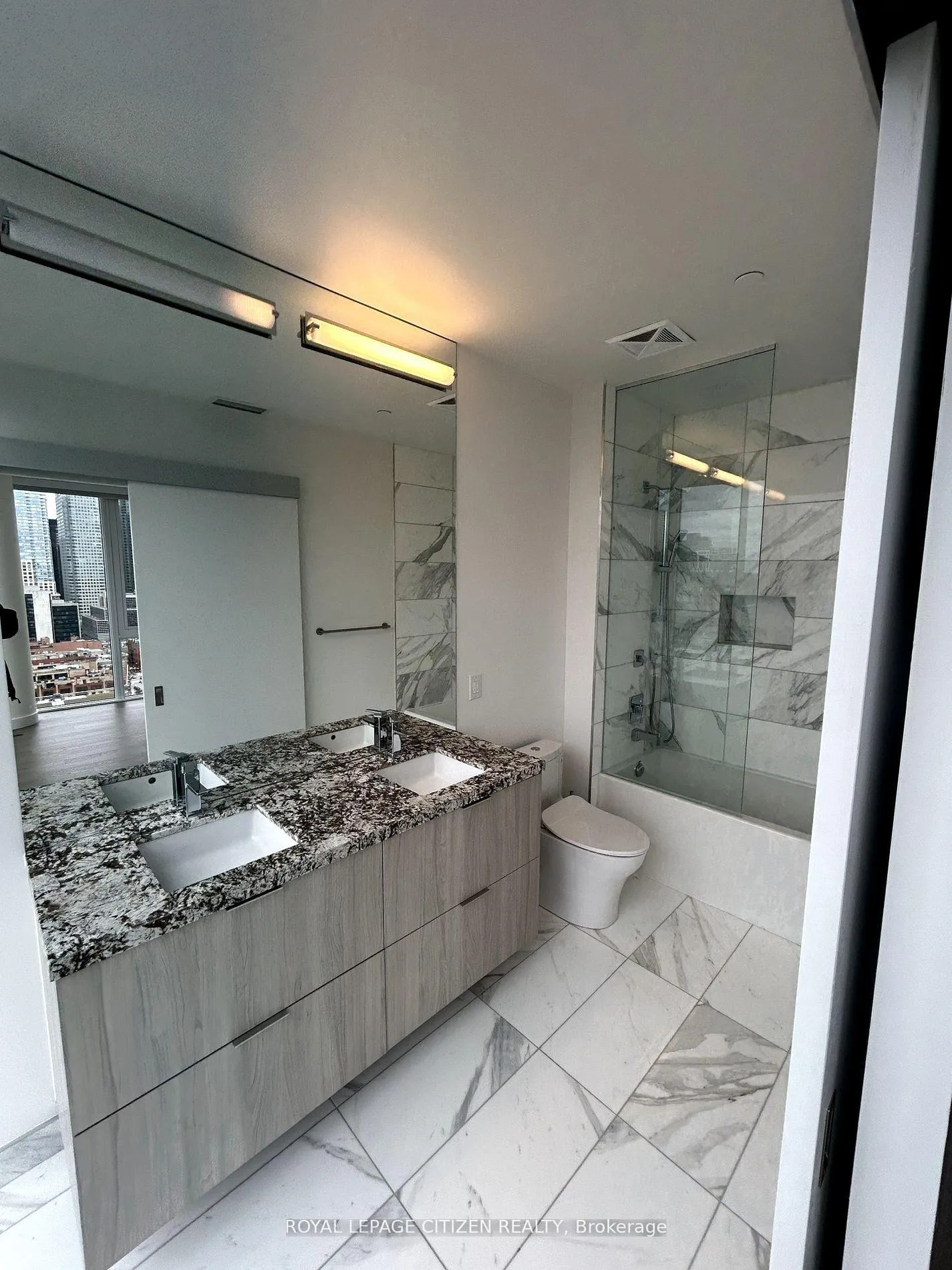 Photo 16 of Unit 2501, 158 Front St Street E, Toronto, Moss Park — HOMEH
