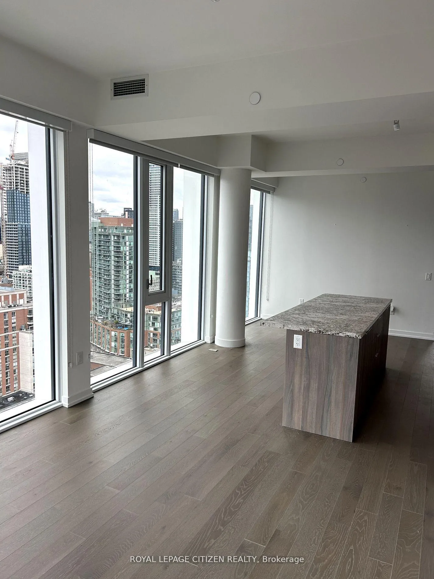 Photo 18 of Unit 2501, 158 Front St Street E, Toronto, Moss Park — HOMEH