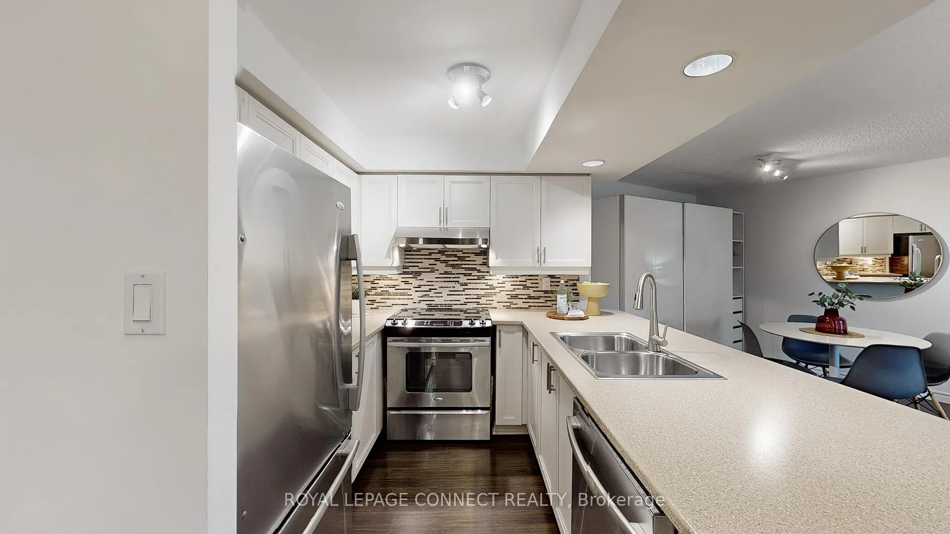 Photo 19 of Unit 601, 801 King Street, Toronto, Niagara — HOMEH