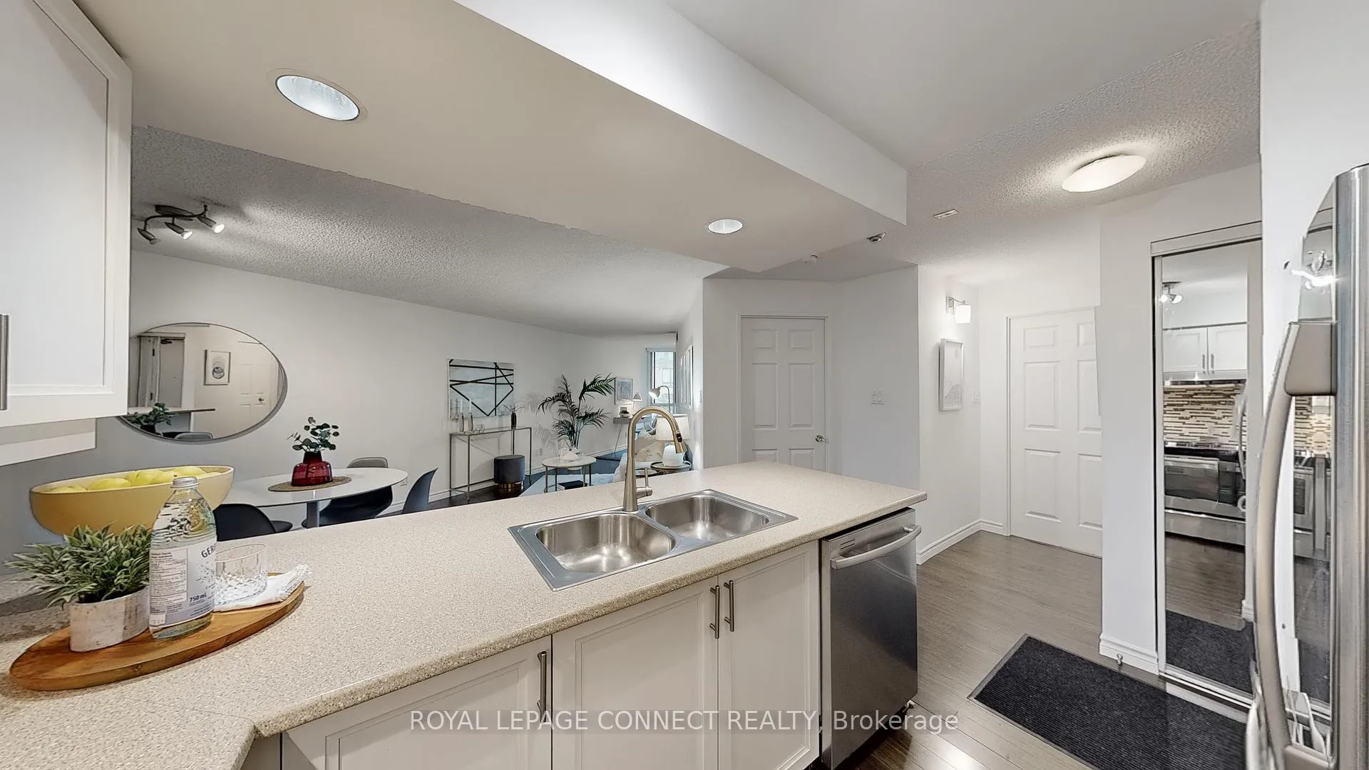 Photo 21 of Unit 601, 801 King Street, Toronto, Niagara — HOMEH