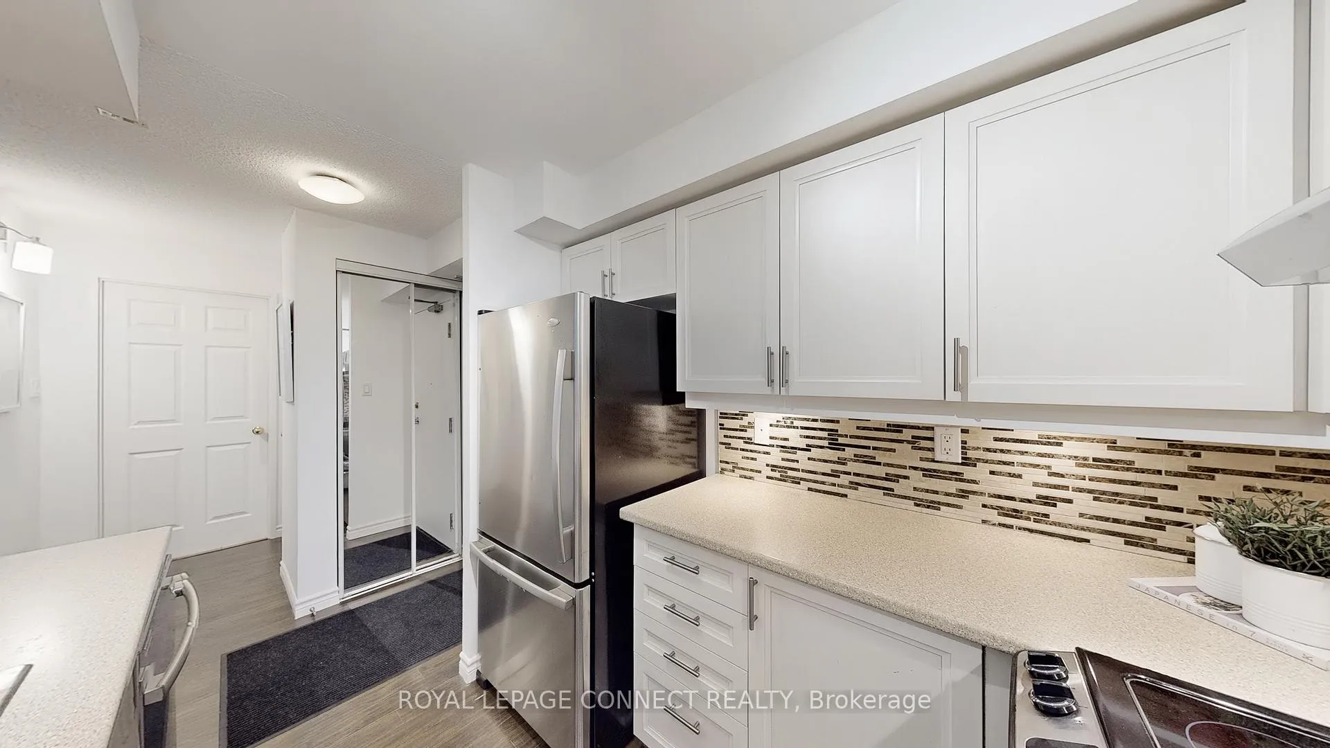 Photo 22 of Unit 601, 801 King Street, Toronto, Niagara — HOMEH