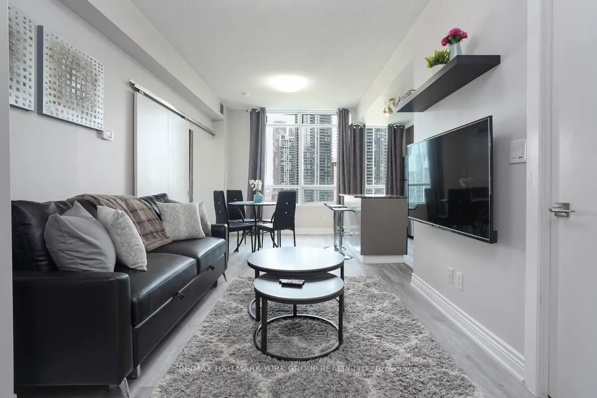 Photo 4 of Unit 1504, 55 Bremner Boulevard, Toronto, Bay Street Corridor — HOMEH