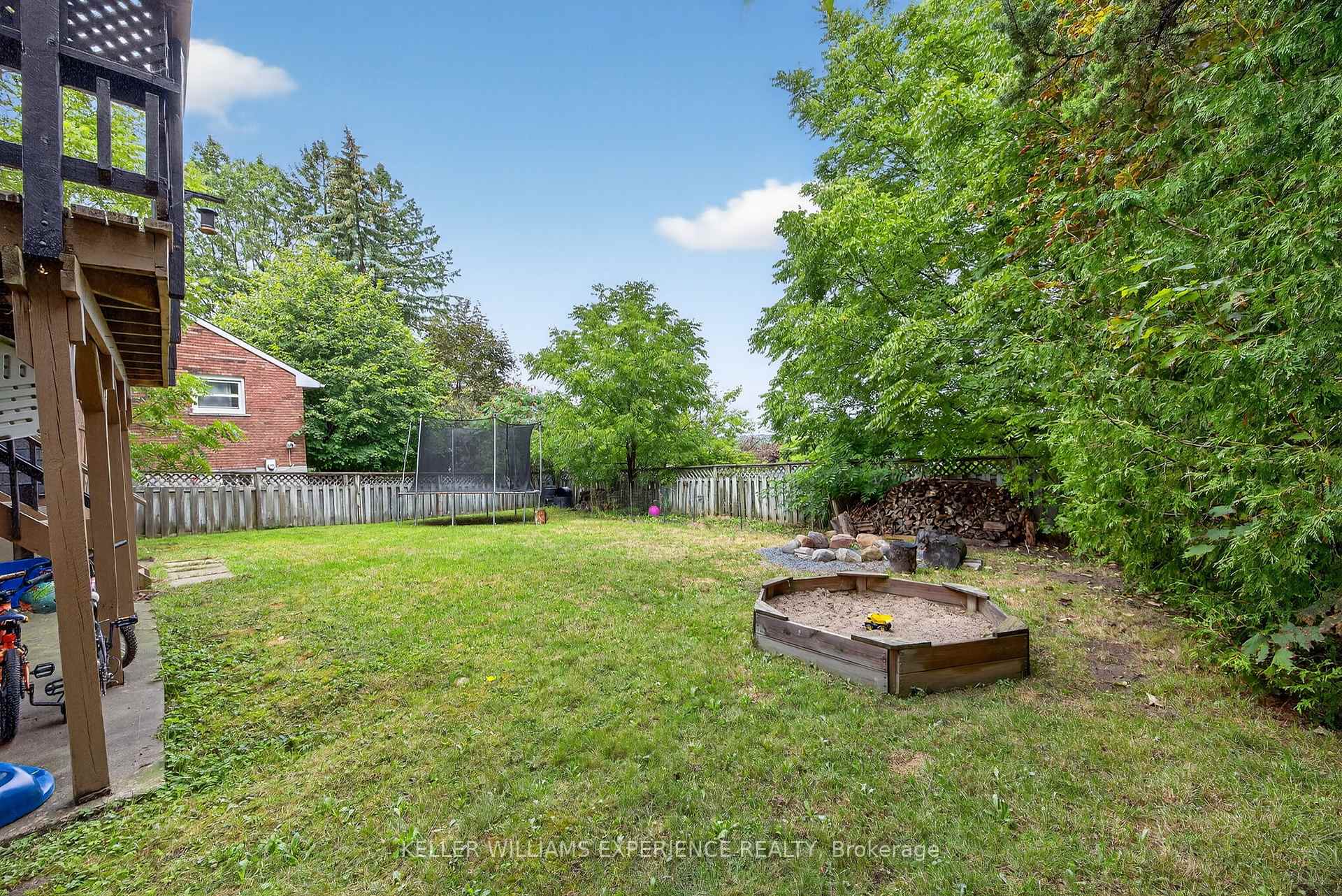 Photo 30 of 18 Murray Street, Barrie, Allandale Heights — HOMEH