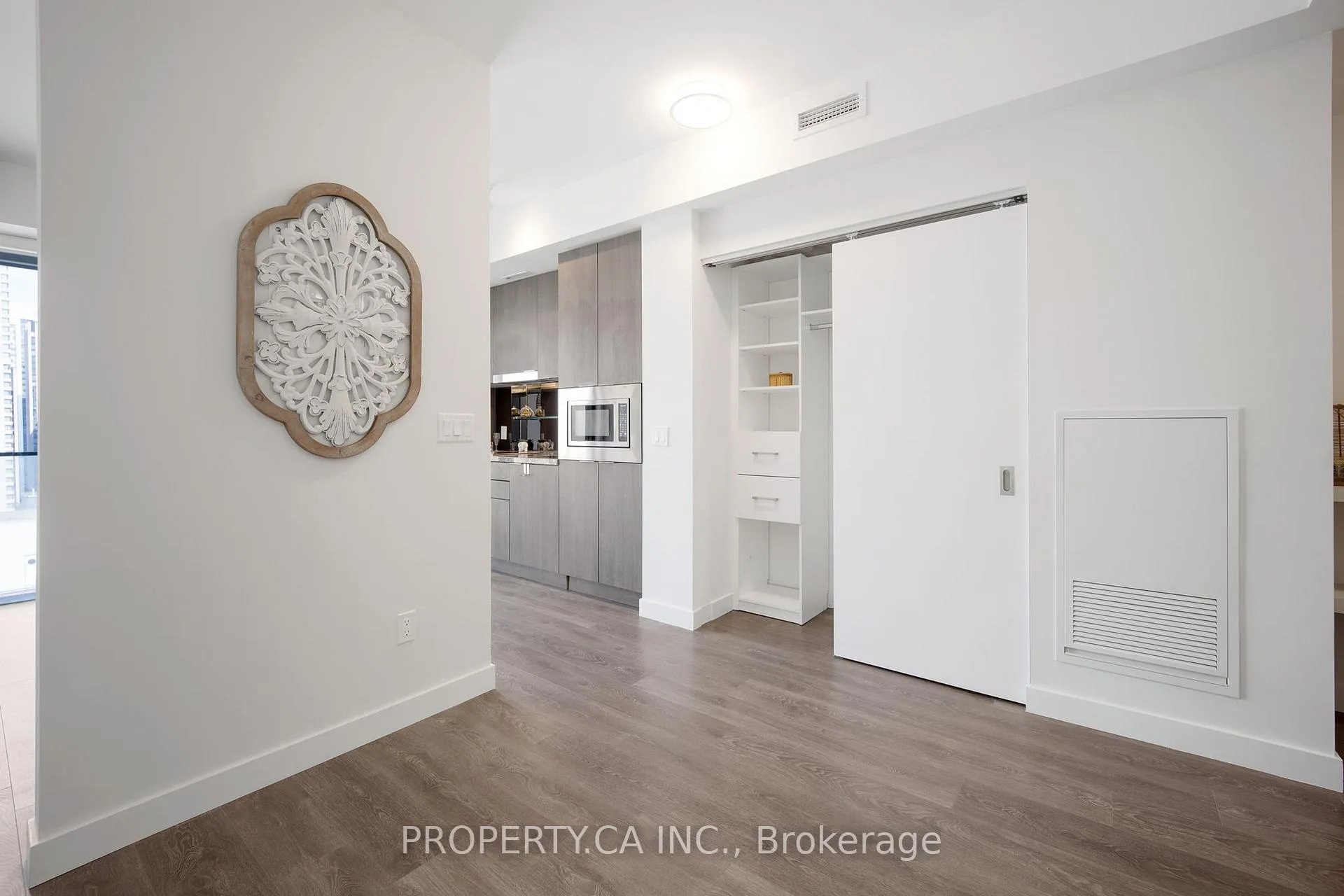 Photo 9 of Unit 1610, 215 Queen Street, Toronto, University — HOMEH