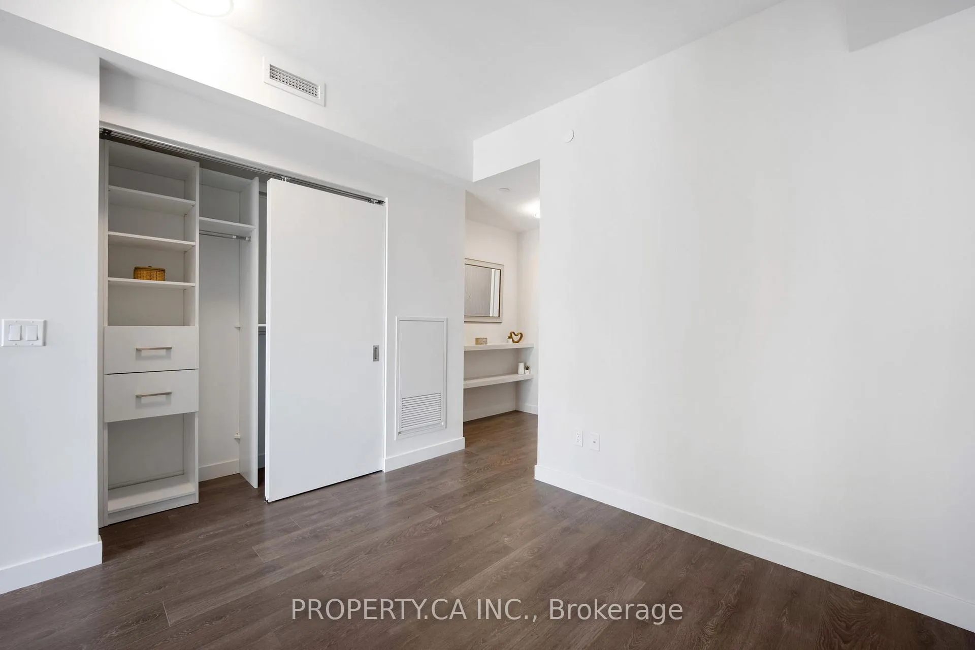 Photo 10 of Unit 1610, 215 Queen Street, Toronto, University — HOMEH