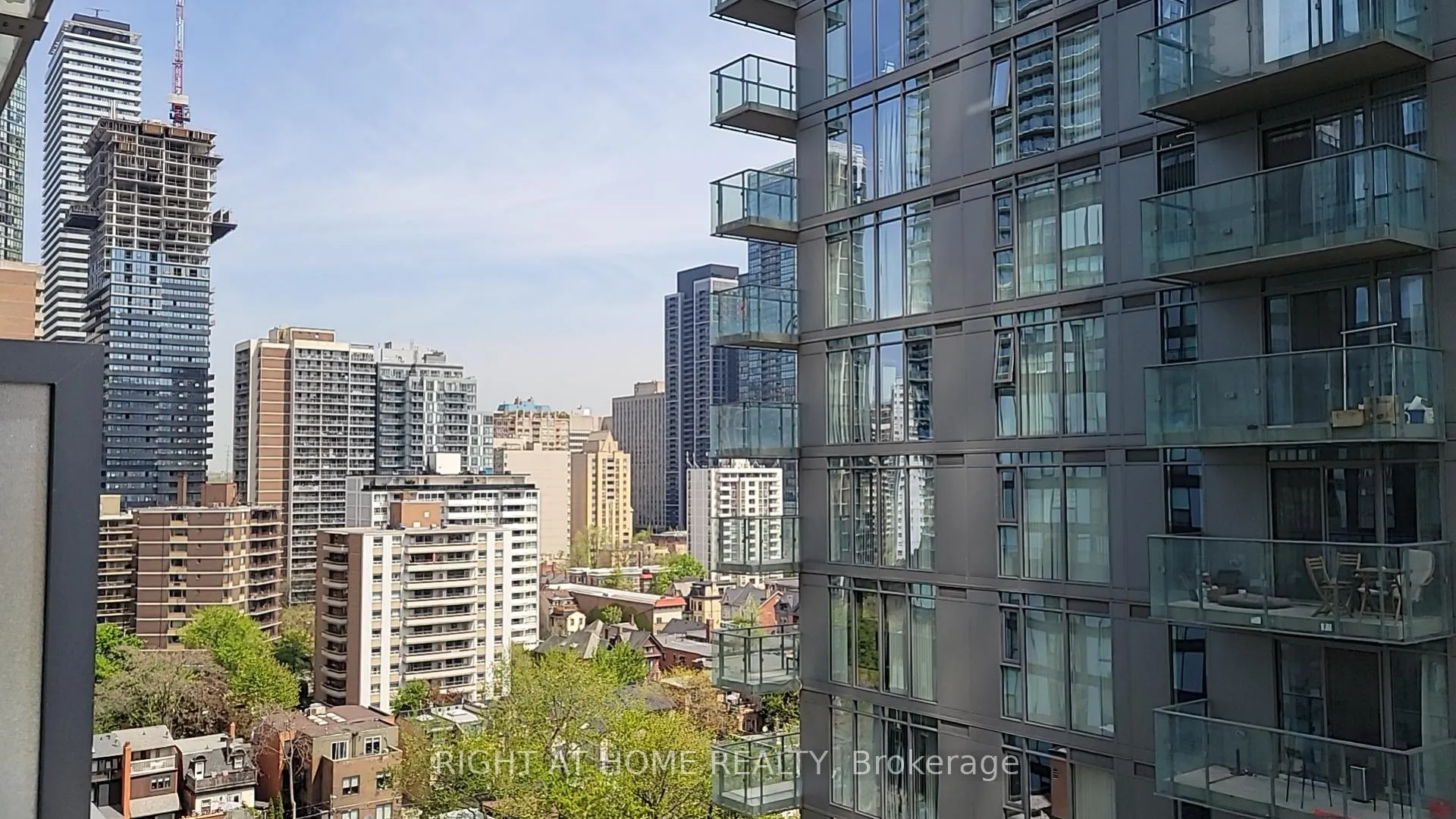 Photo 2 of Unit 1505, 28 Wellesley Street E, Toronto, Church-Yonge Corridor — HOMEH