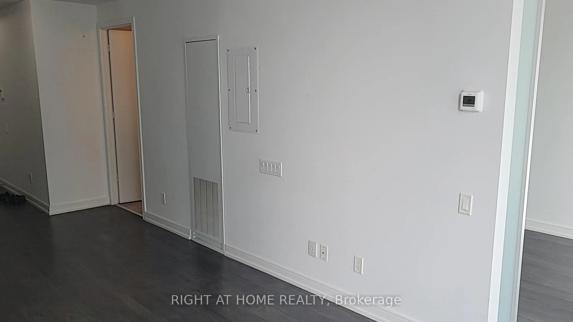 Photo 9 of Unit 1505, 28 Wellesley Street E, Toronto, Church-Yonge Corridor — HOMEH