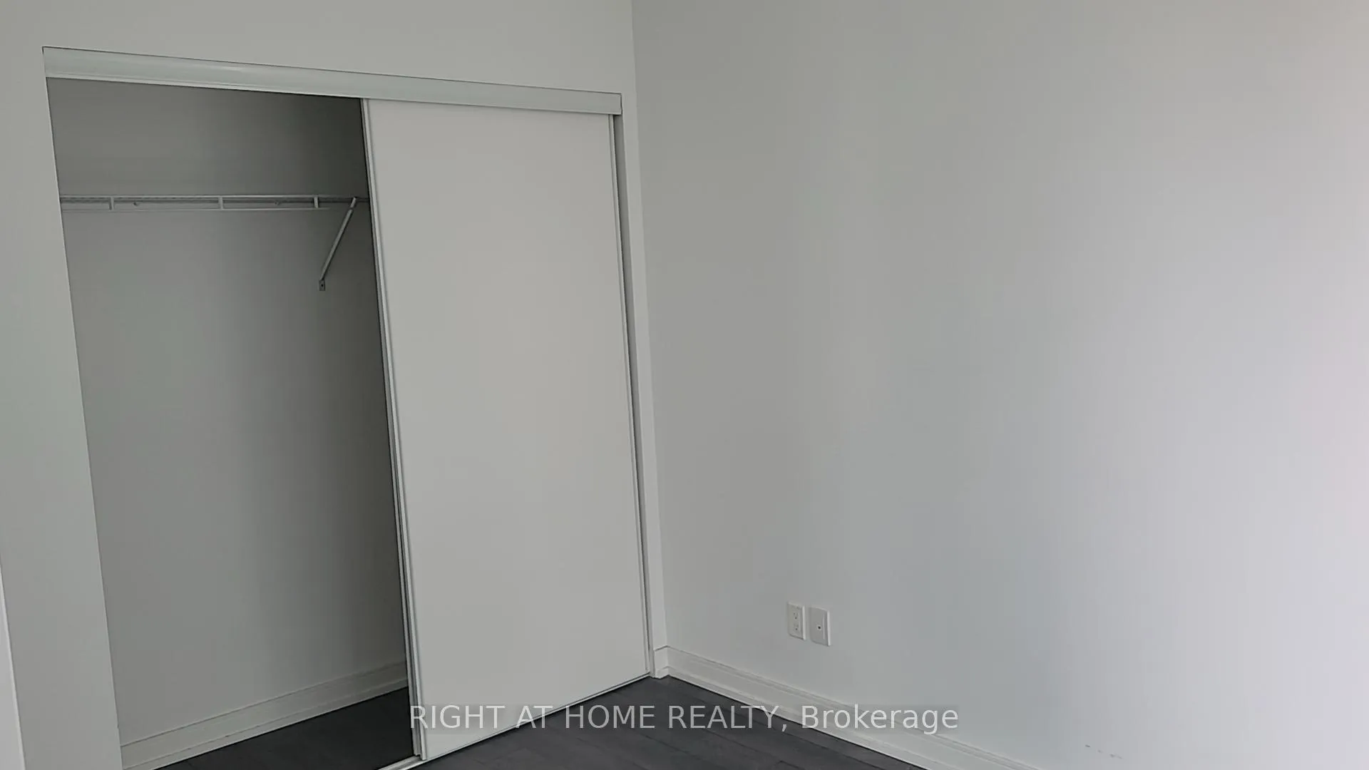 Photo 10 of Unit 1505, 28 Wellesley Street E, Toronto, Church-Yonge Corridor — HOMEH