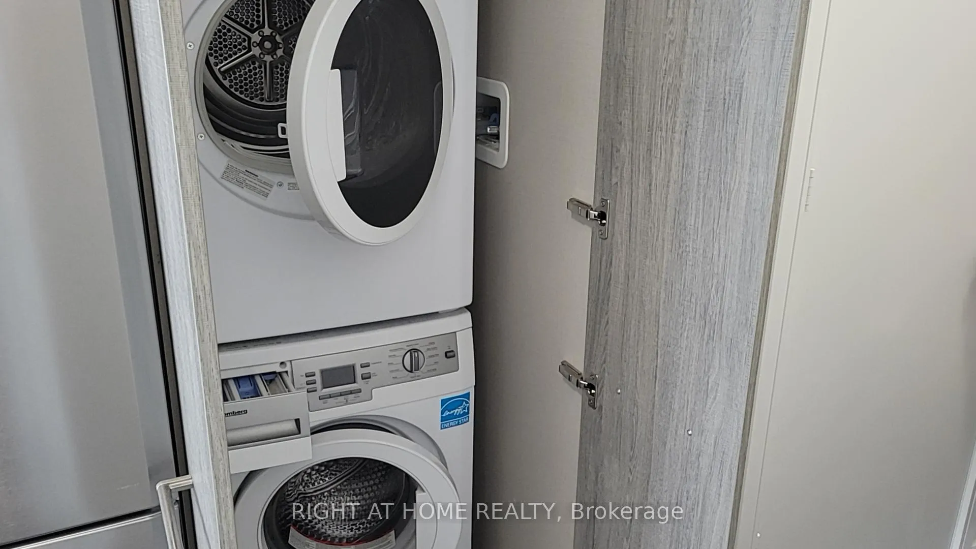 Photo 14 of Unit 1505, 28 Wellesley Street E, Toronto, Church-Yonge Corridor — HOMEH