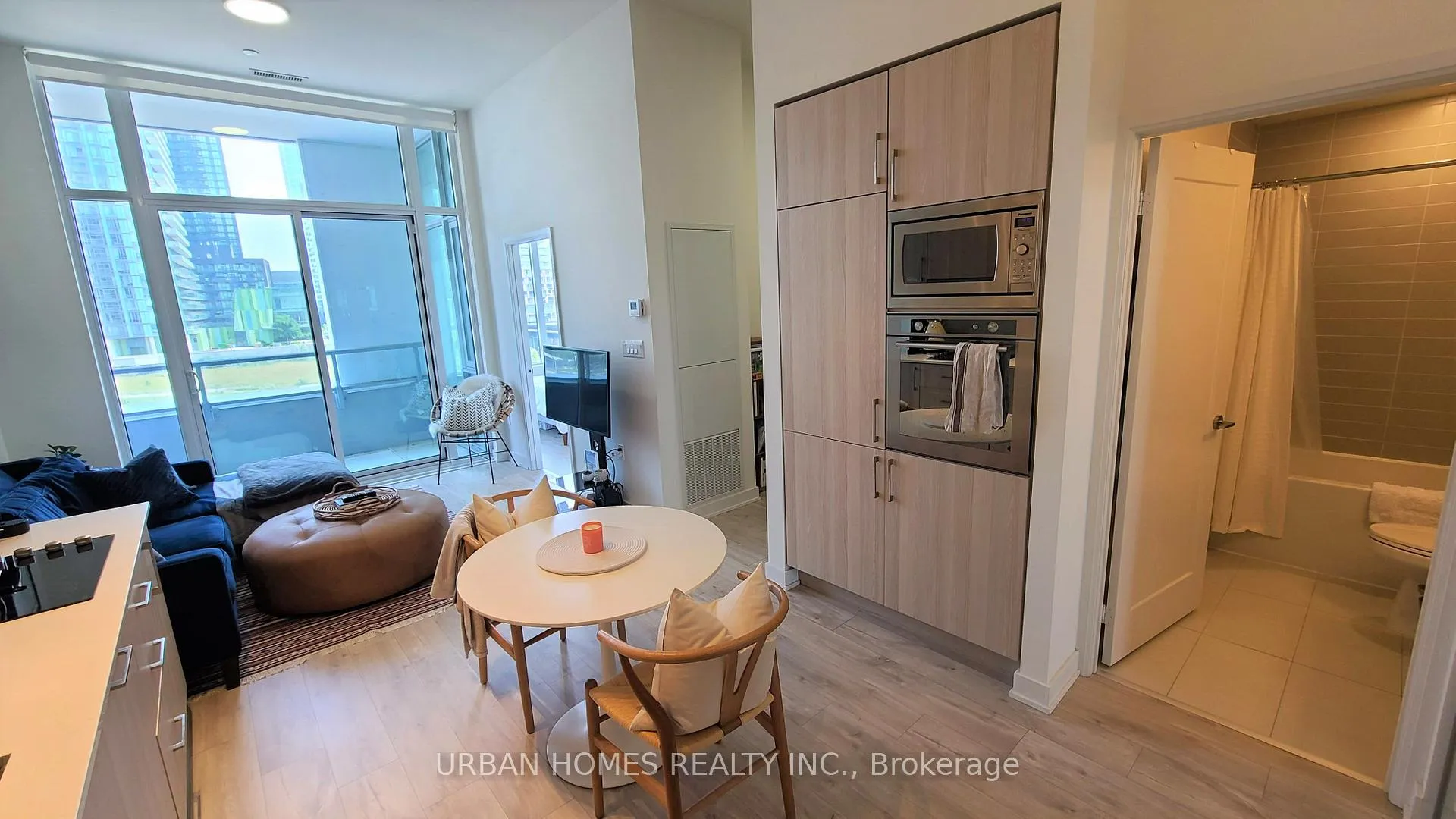 Photo 3 of Unit 207E, 576 Front Street, Toronto, Waterfront Communities — HOMEH