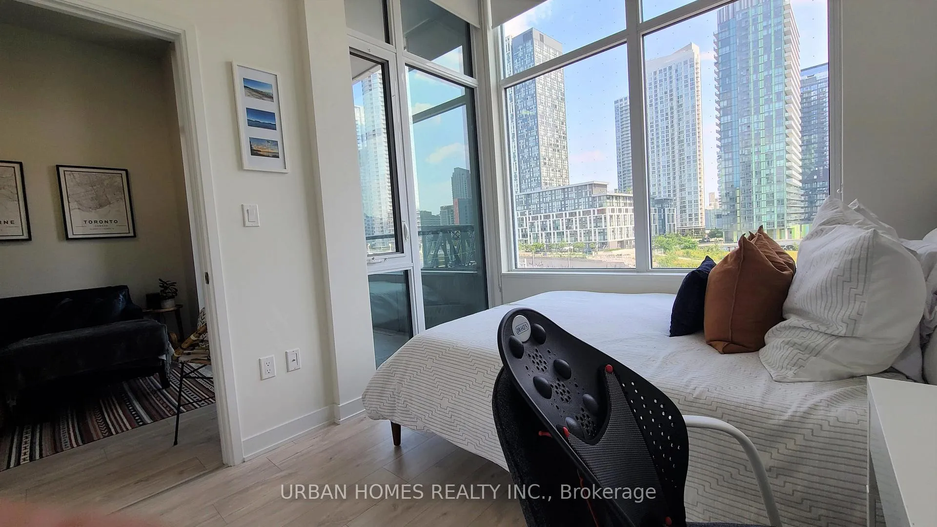 Photo 10 of Unit 207E, 576 Front Street, Toronto, Waterfront Communities — HOMEH