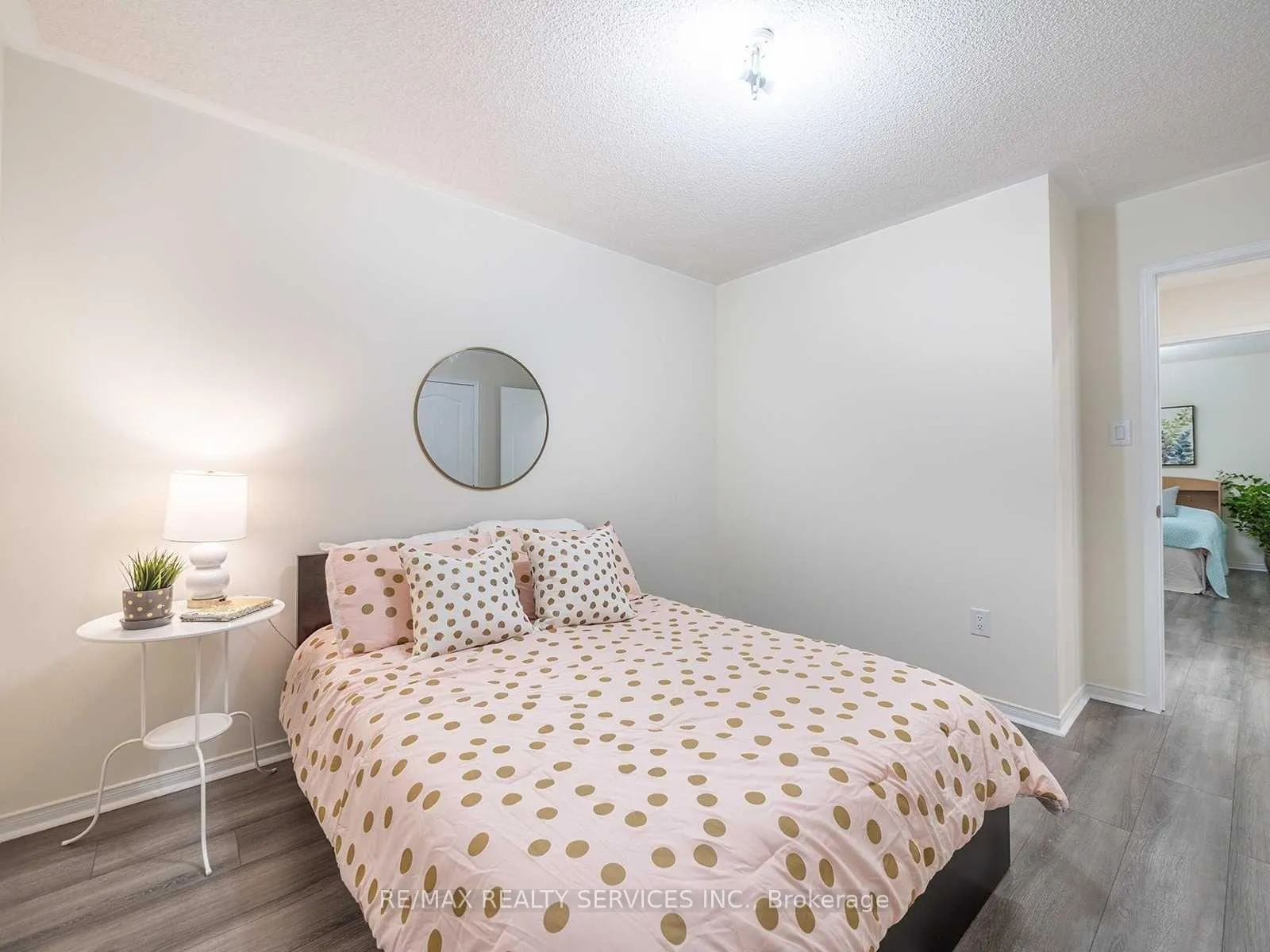 Photo 22 of 1 Pilgrim Place, Brampton, Fletcher's Creek Village — HOMEH