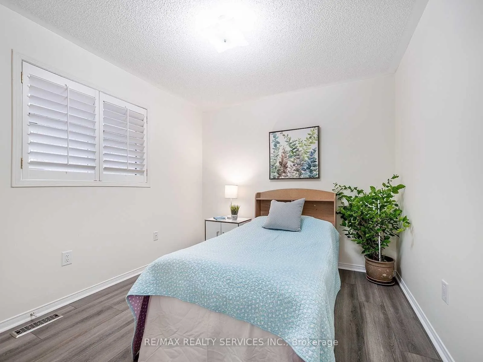 Photo 24 of 1 Pilgrim Place, Brampton, Fletcher's Creek Village — HOMEH