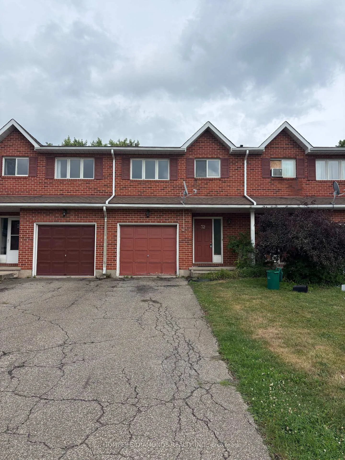 Photo 1 of 32 Nelson Trail, Welland, N. Welland — HOMEH