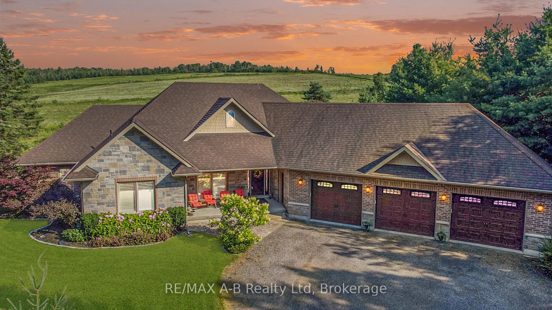 Photo 1 of 9471 Sideroad 17 Road N, Erin, Rural Erin — HOMEH