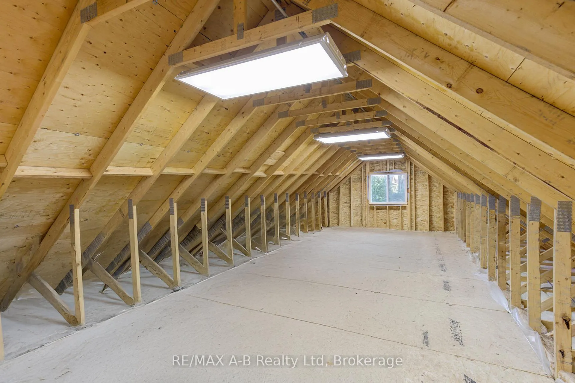 Photo 38 of 9471 Sideroad 17 Road N, Erin, Rural Erin — HOMEH