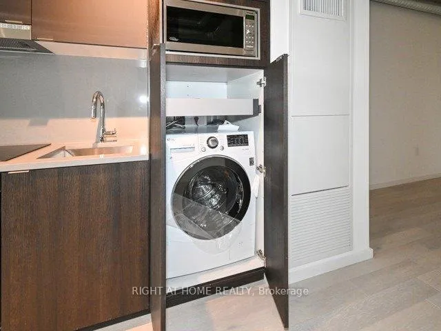 Photo 13 of Unit 714, 21 Lawren Harris Square, Toronto, Waterfront Communities — HOMEH
