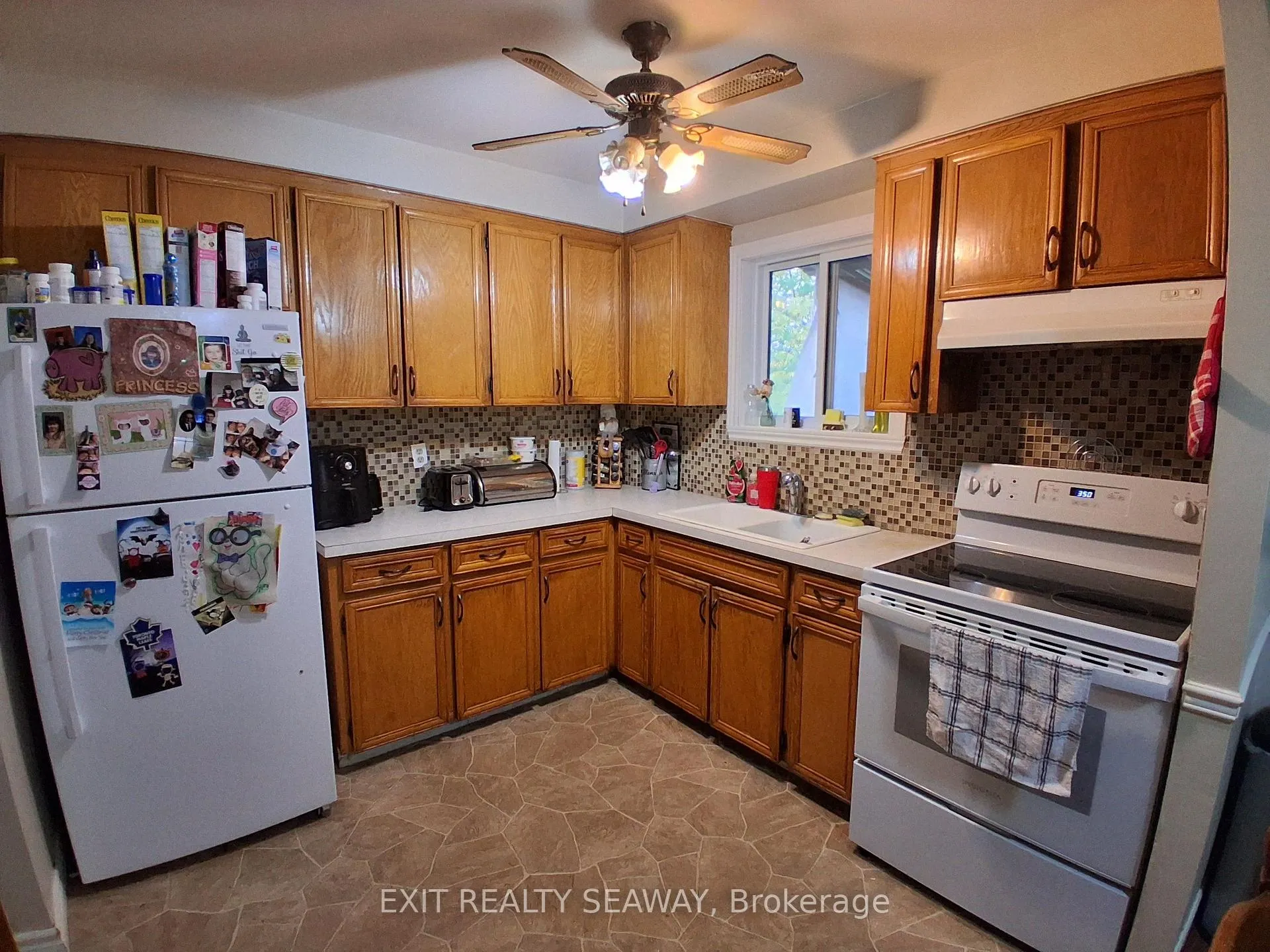 Photo 5 of 3337 Cadeb Avenue, Cornwall — HOMEH