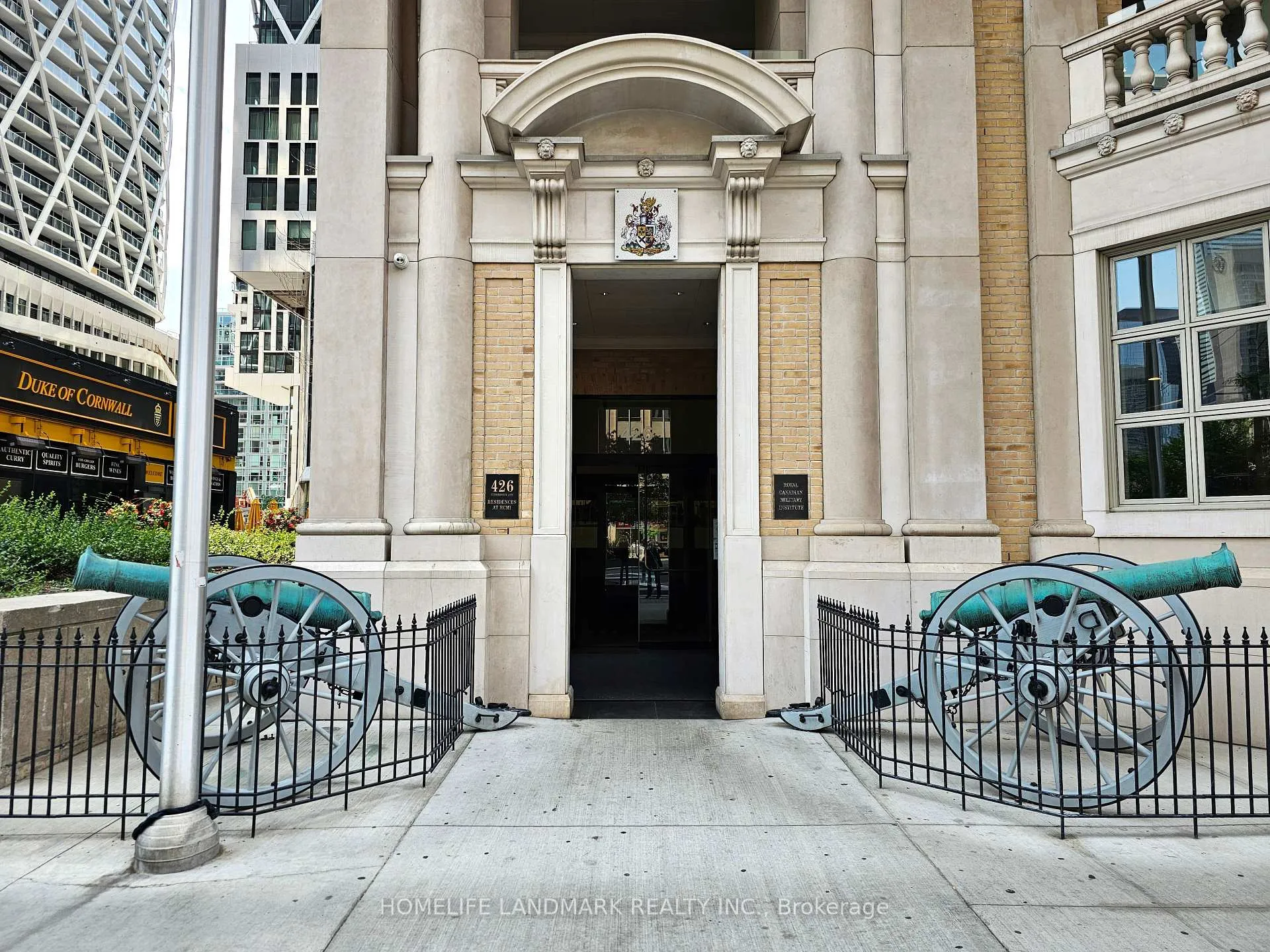 Photo 3 of Unit 1210, 426 University Avenue, Toronto, Kensington-Chinatown — HOMEH