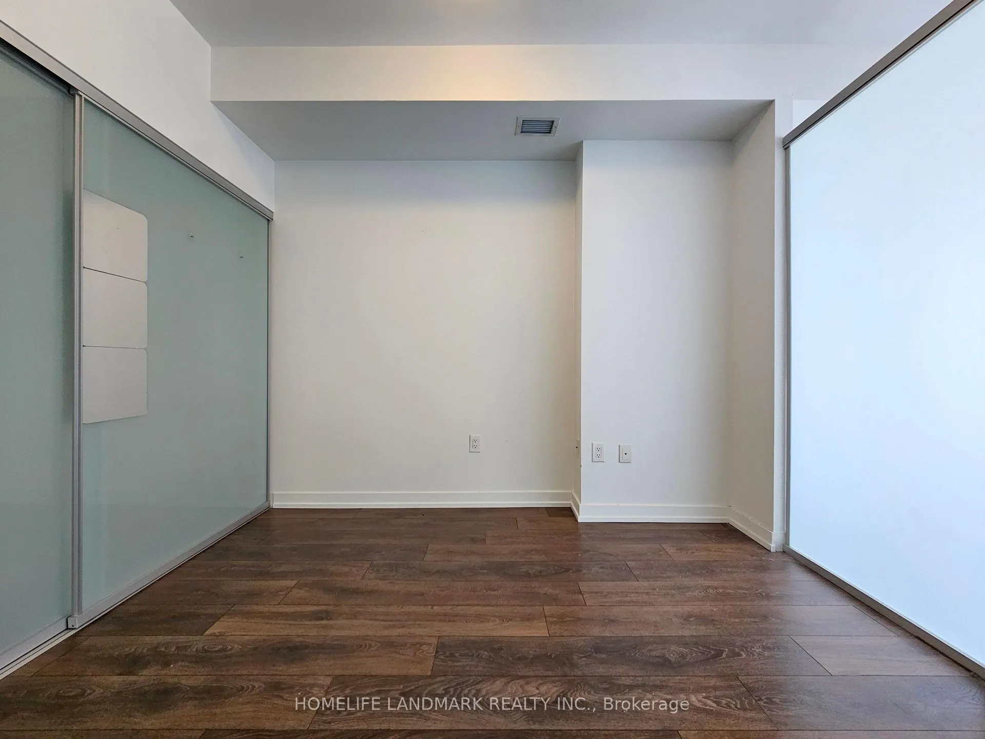 Photo 9 of Unit 1210, 426 University Avenue, Toronto, Kensington-Chinatown — HOMEH