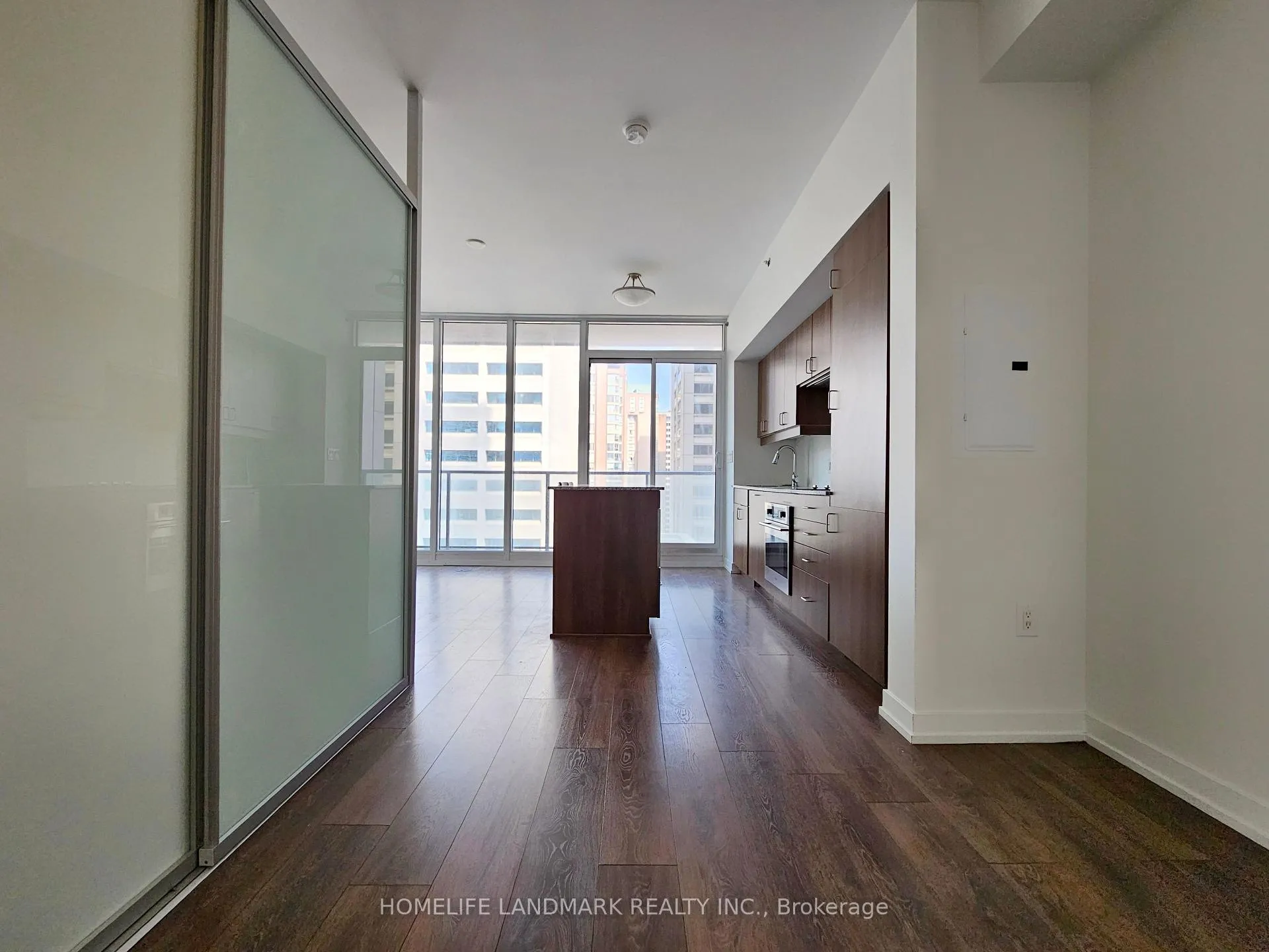 Photo 11 of Unit 1210, 426 University Avenue, Toronto, Kensington-Chinatown — HOMEH