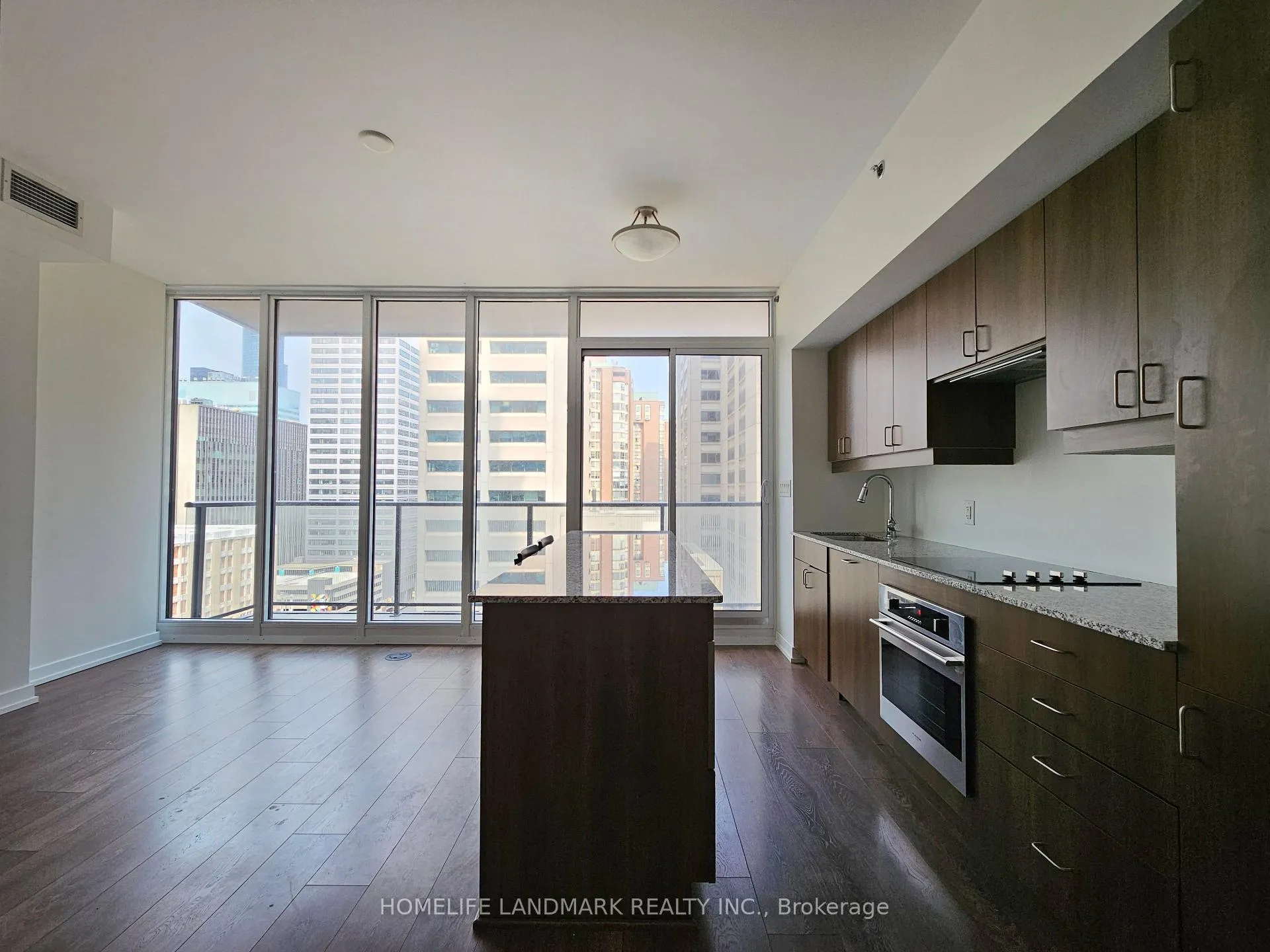 Photo 13 of Unit 1210, 426 University Avenue, Toronto, Kensington-Chinatown — HOMEH
