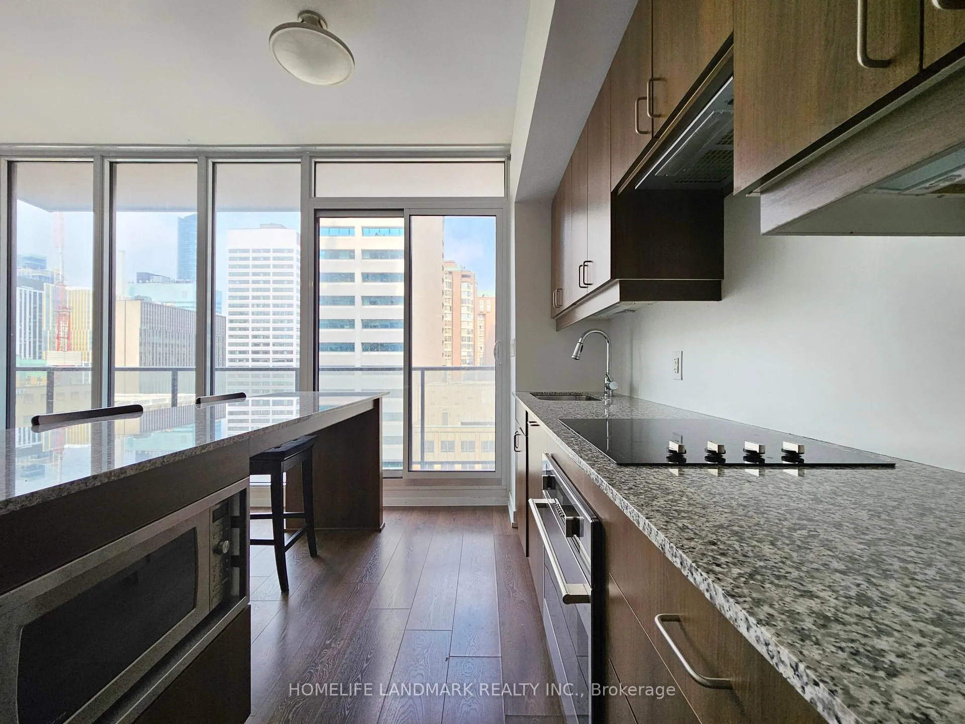 Photo 14 of Unit 1210, 426 University Avenue, Toronto, Kensington-Chinatown — HOMEH