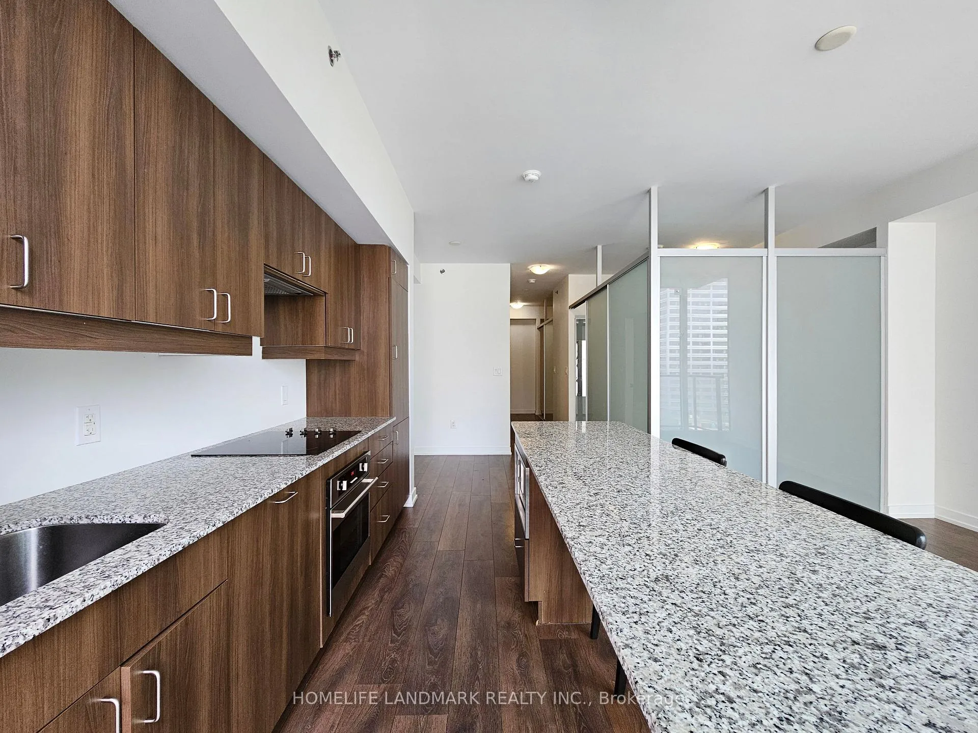 Photo 16 of Unit 1210, 426 University Avenue, Toronto, Kensington-Chinatown — HOMEH
