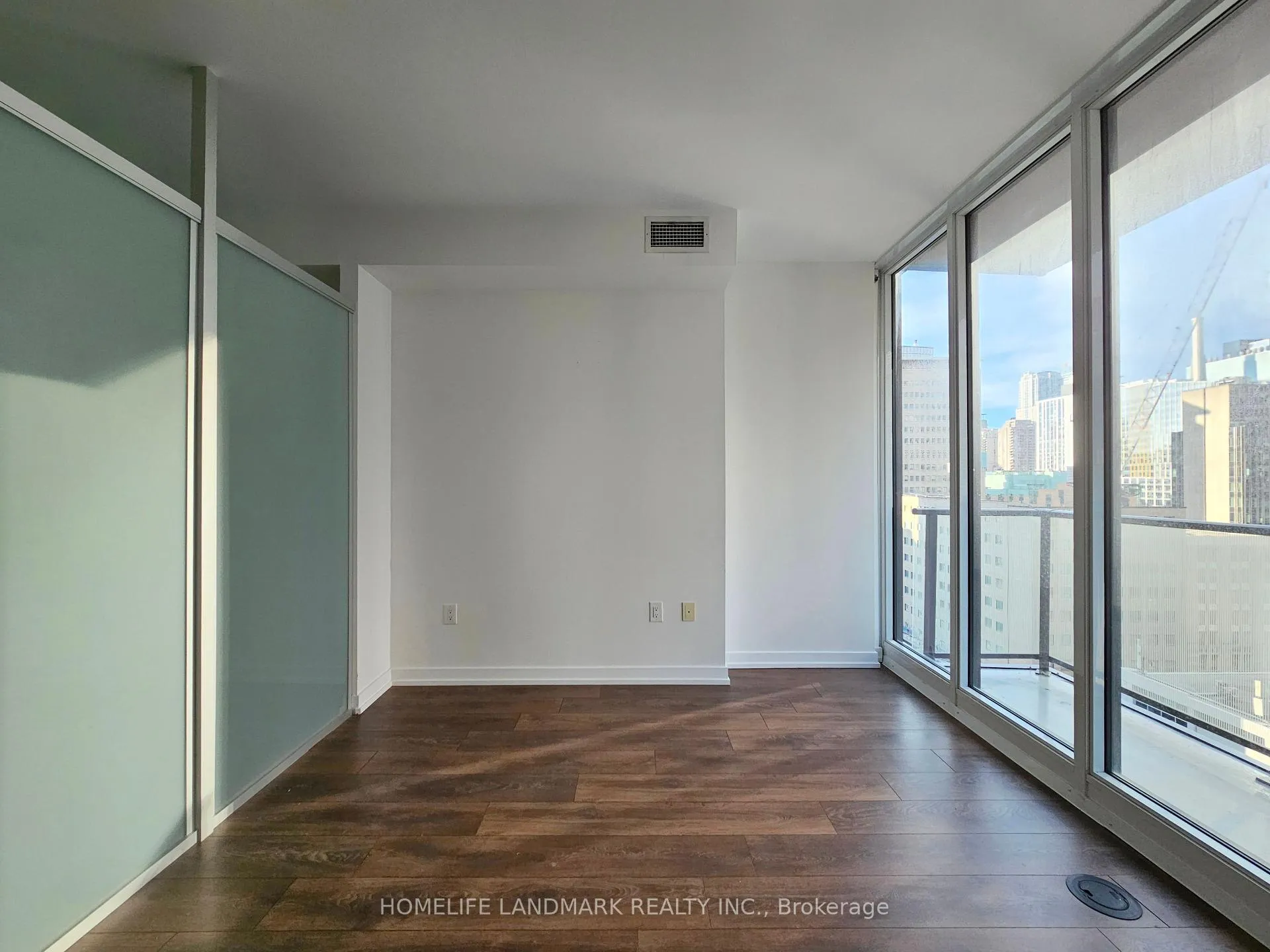 Photo 20 of Unit 1210, 426 University Avenue, Toronto, Kensington-Chinatown — HOMEH