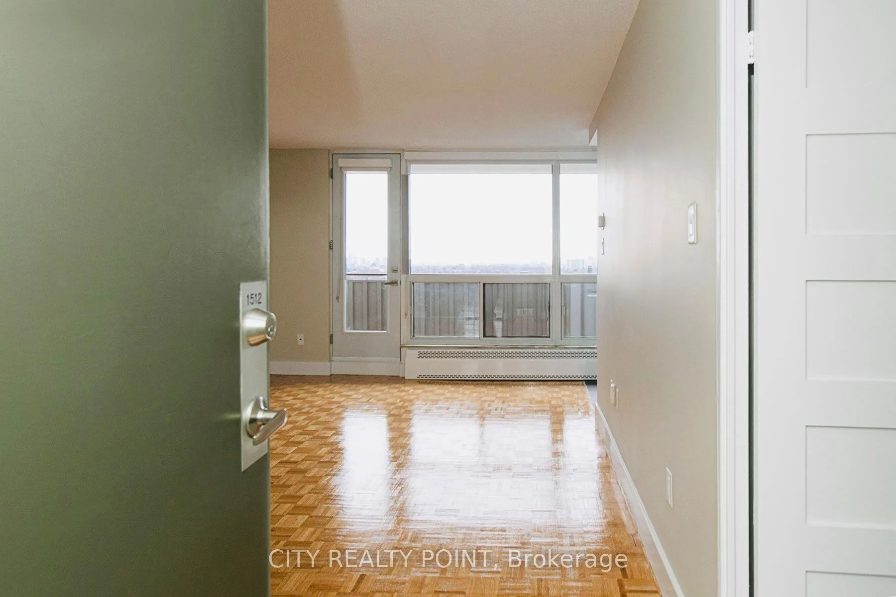 Photo 5 of Unit 1414, 666 Spadina Avenue, Toronto, University — HOMEH
