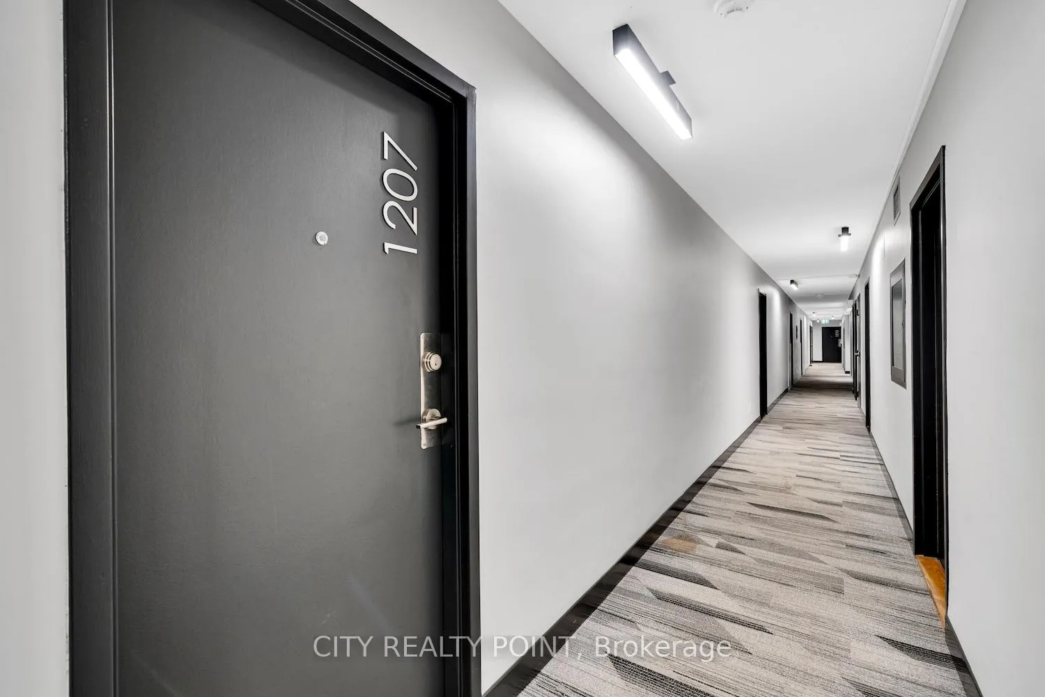 Photo 5 of Unit 2706, 33 Isabella Street, Toronto, Church-Yonge Corridor — HOMEH
