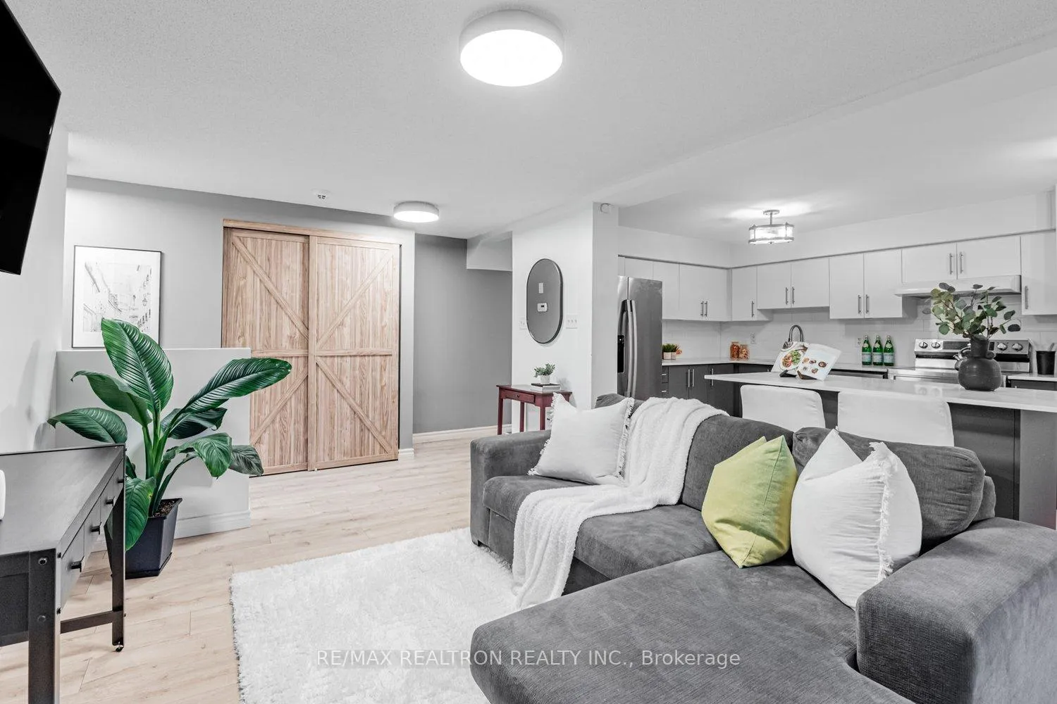 Photo 9 of Unit 8, 83 Goodwin Drive, Barrie, Painswick South — HOMEH